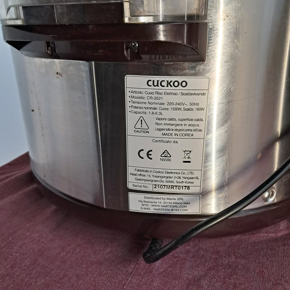 Cuoci riso elettrico compreso secondo contenitore ; 220 v, usato per ristorazione Attrezzatura da ristorazione usata Sd Service Store