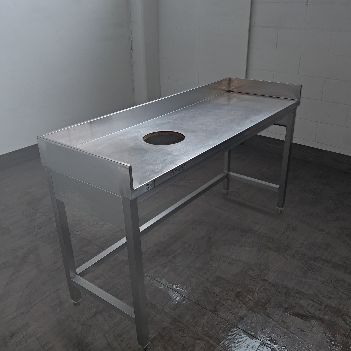 Tavolo in acciaio aisi 304 usato con foro per sbarazzo misure L 160 P 55 Alto 85 Attrezzatura da ristorazione usata Sd Service Store