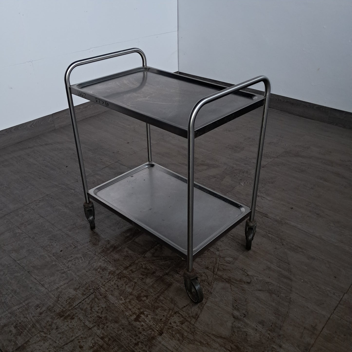 Carrello per il servizio usato in acciaio inox aisi 304 misure L82 P 55 Alto 84 Attrezzatura da ristorazione usata Sd Service Store