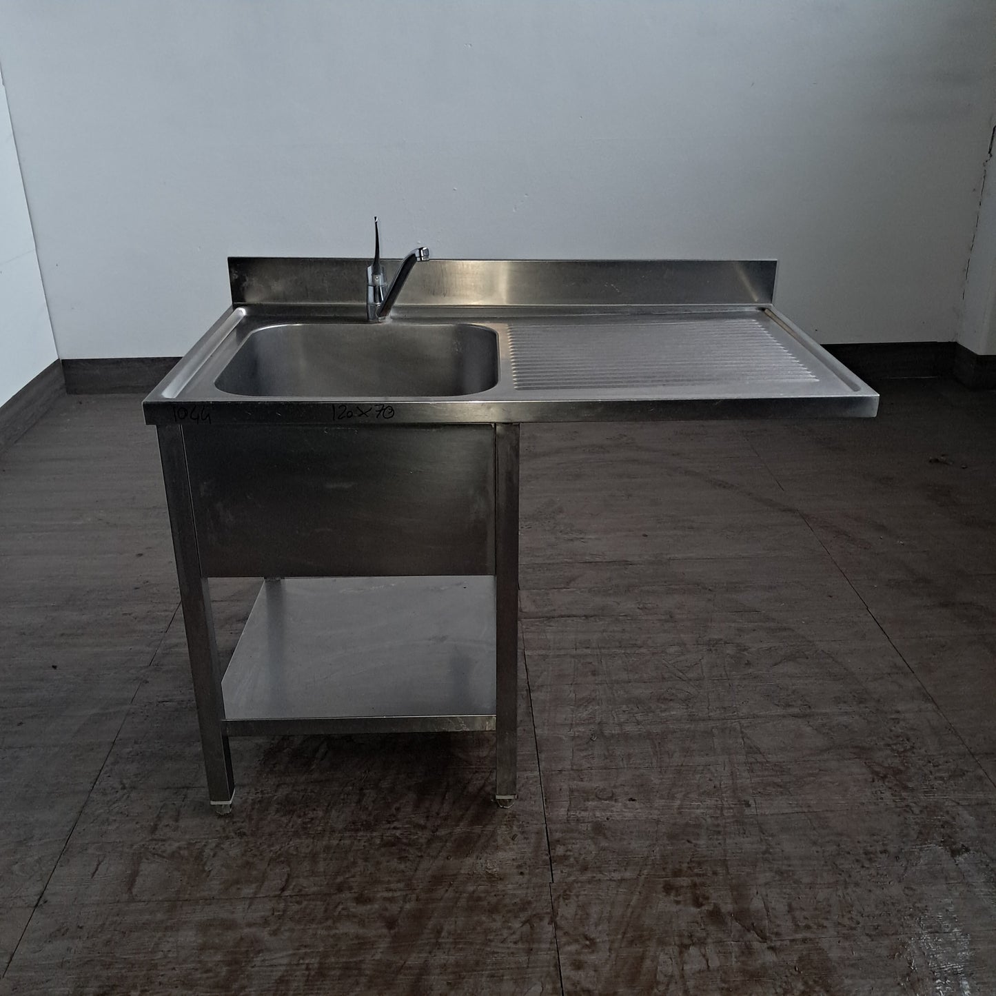 Lavandino usato 1 vasca ,spazio lavasttoviglie ( vasca 50x50x30) misure L 120 P 70 Alto 85 Attrezzatura da ristorazione usata Sd Service Store