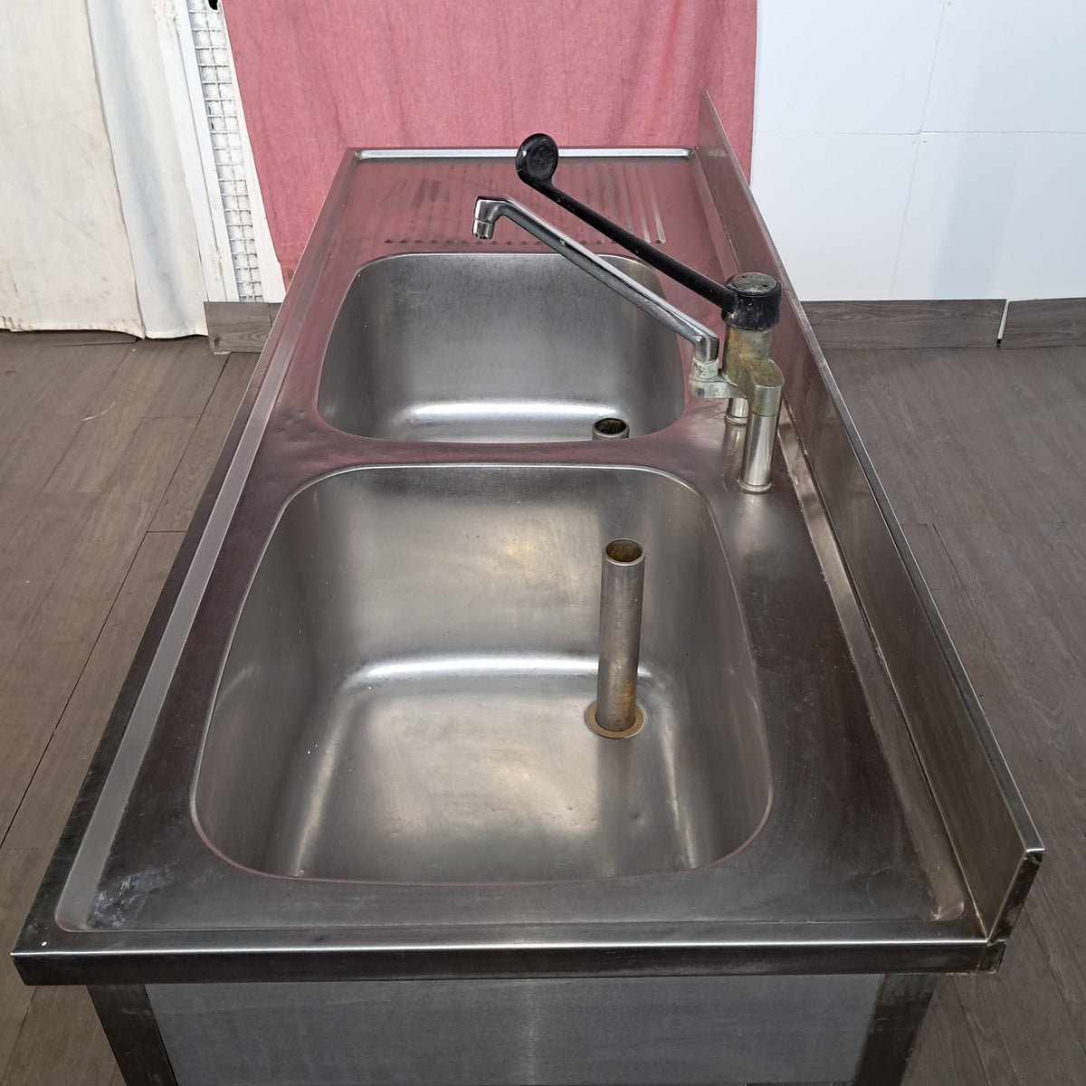 Lavandino 2 vasche in acciaio AISI 304 per ristorante (vasca 60x50x30) L 180 P 70 H 85)