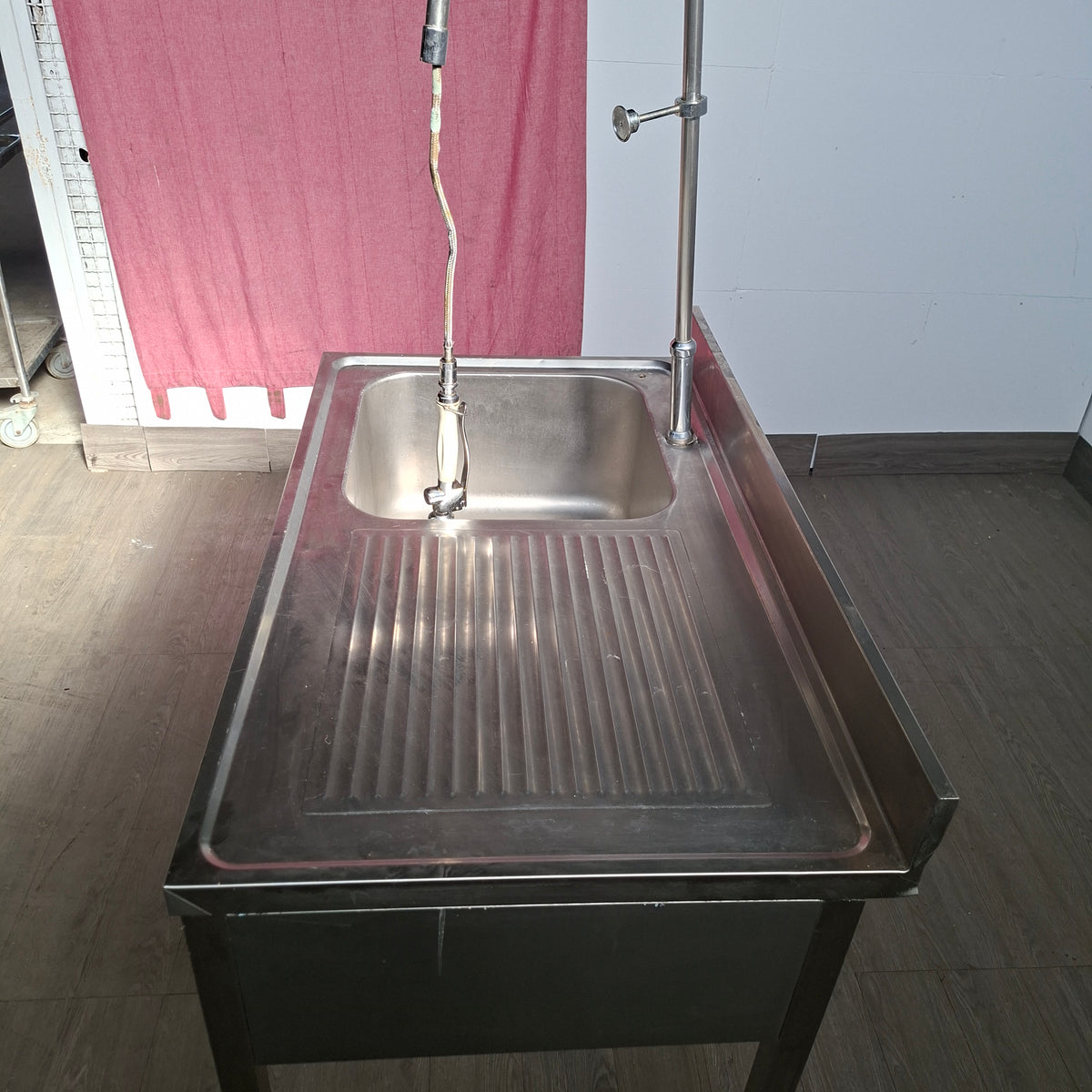 Lavandino 1 vasca per ristorante (vasca 50x50x30) con rubintetto pedale L 120 P 70 H 85