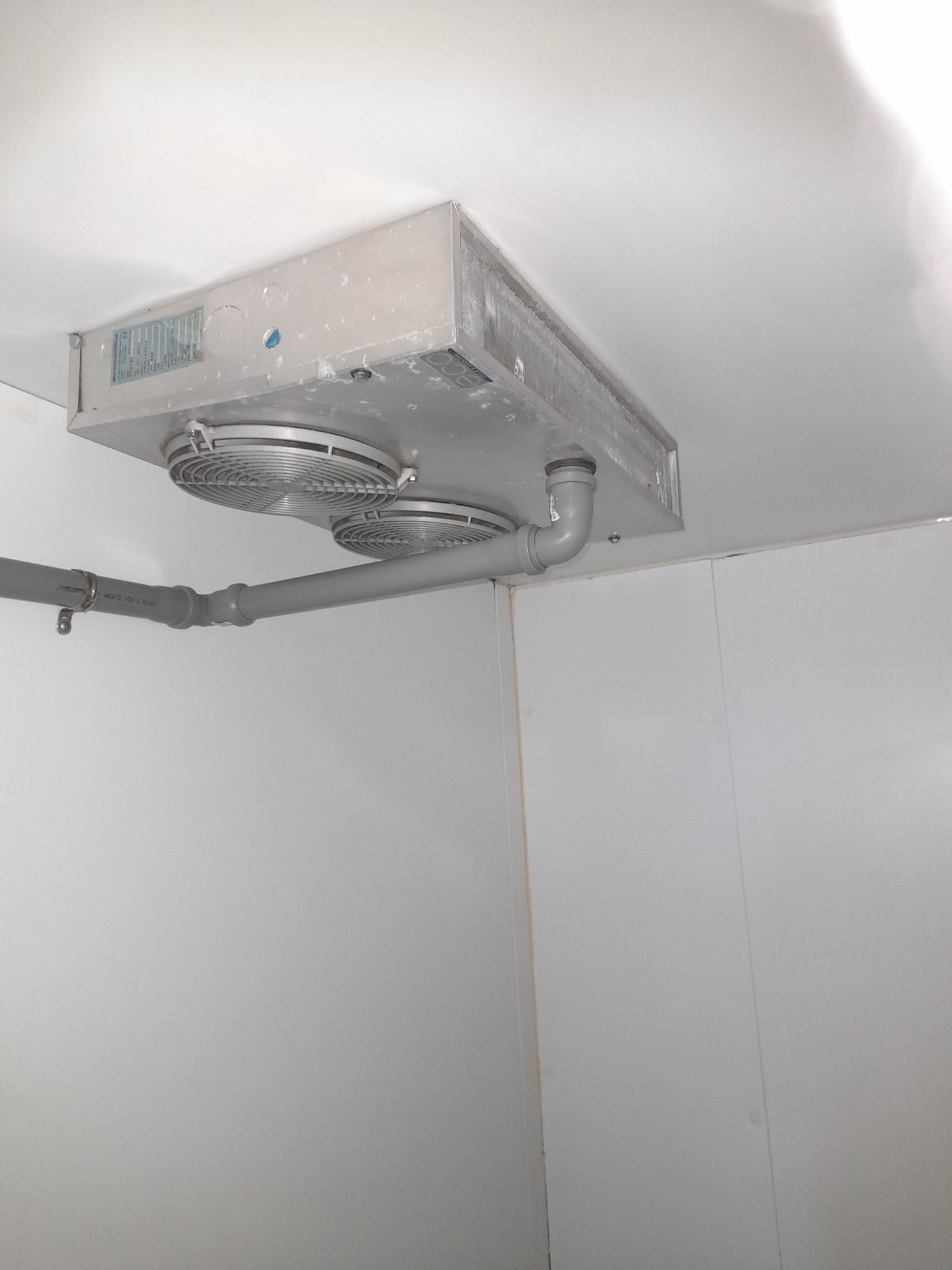 Cella frigorifera multipla usata (composta da 1 unità Negativa e 2 unità Positive) Non separabili (gas a norma , recuperato nel compressore) Attrezzatura da ristorazione usata Sd Service Store