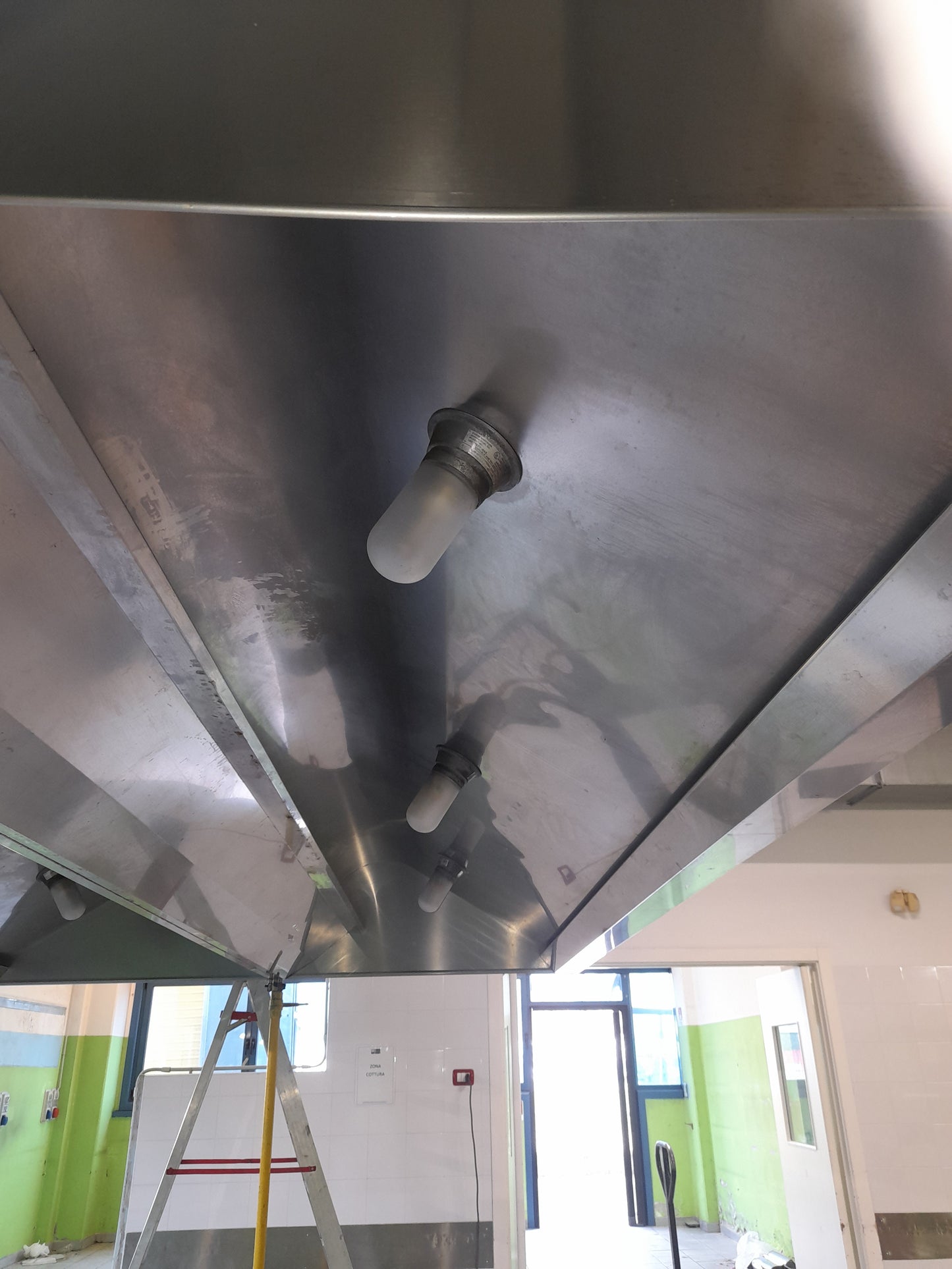 Cappa d'aspirazione usata in acciaio inox aisi 304 misure L 400 P 130 Alta 50 Attrezzatura da ristorazione usata Sd Service Store
