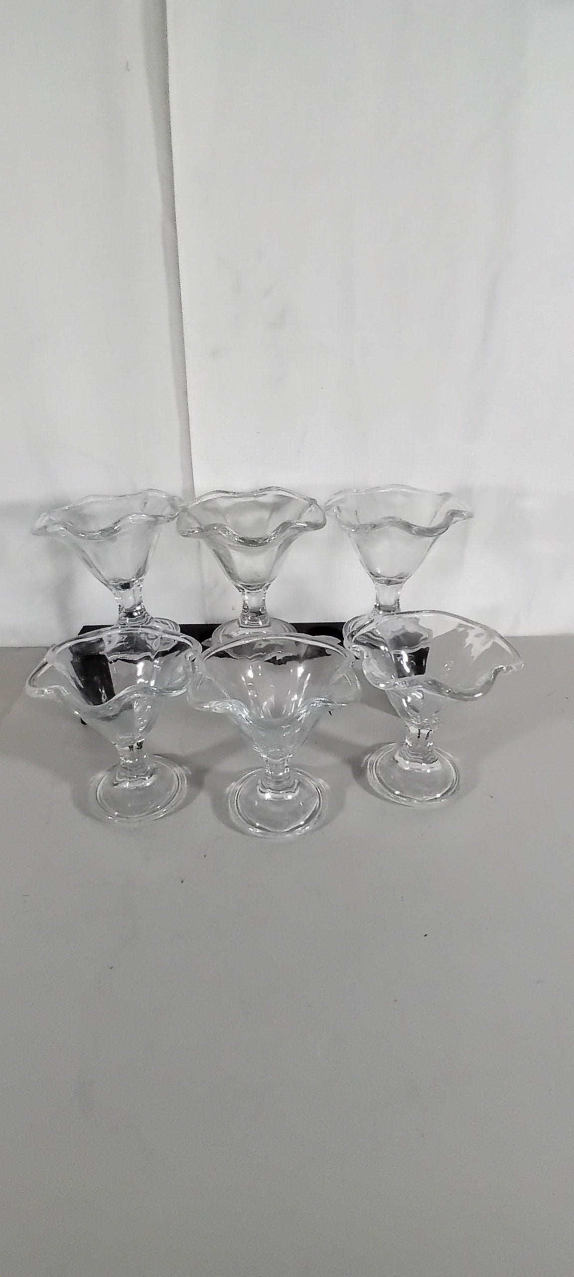 Bicchieri in vetro per gelato per ristorante,usati, a forma di fiore,servizio composto da 6 pz. Attrezzatura da ristorazione usata Sd Service Store