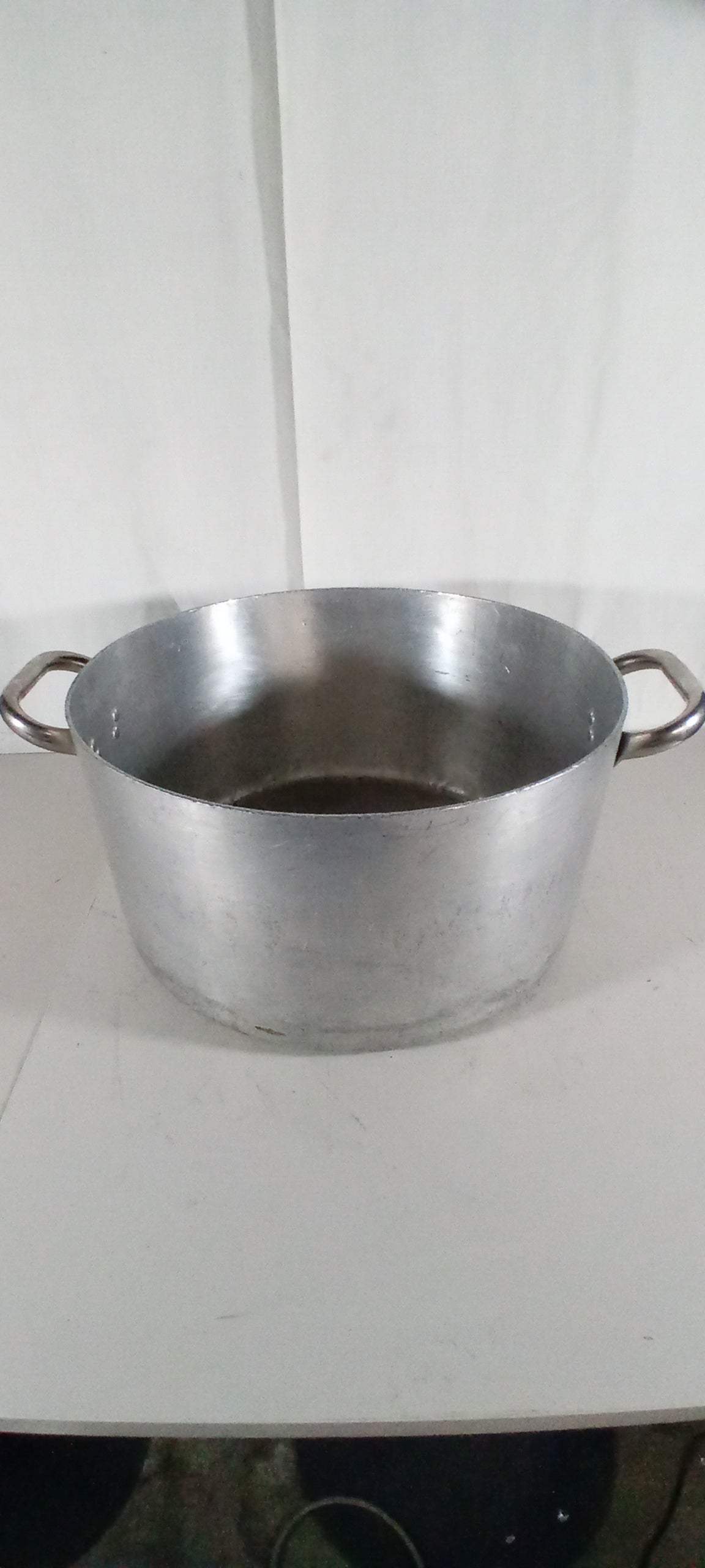Pentola usata in alluminio con manici diametro 40cm Attrezzatura da ristorazione usata Sd Service Store