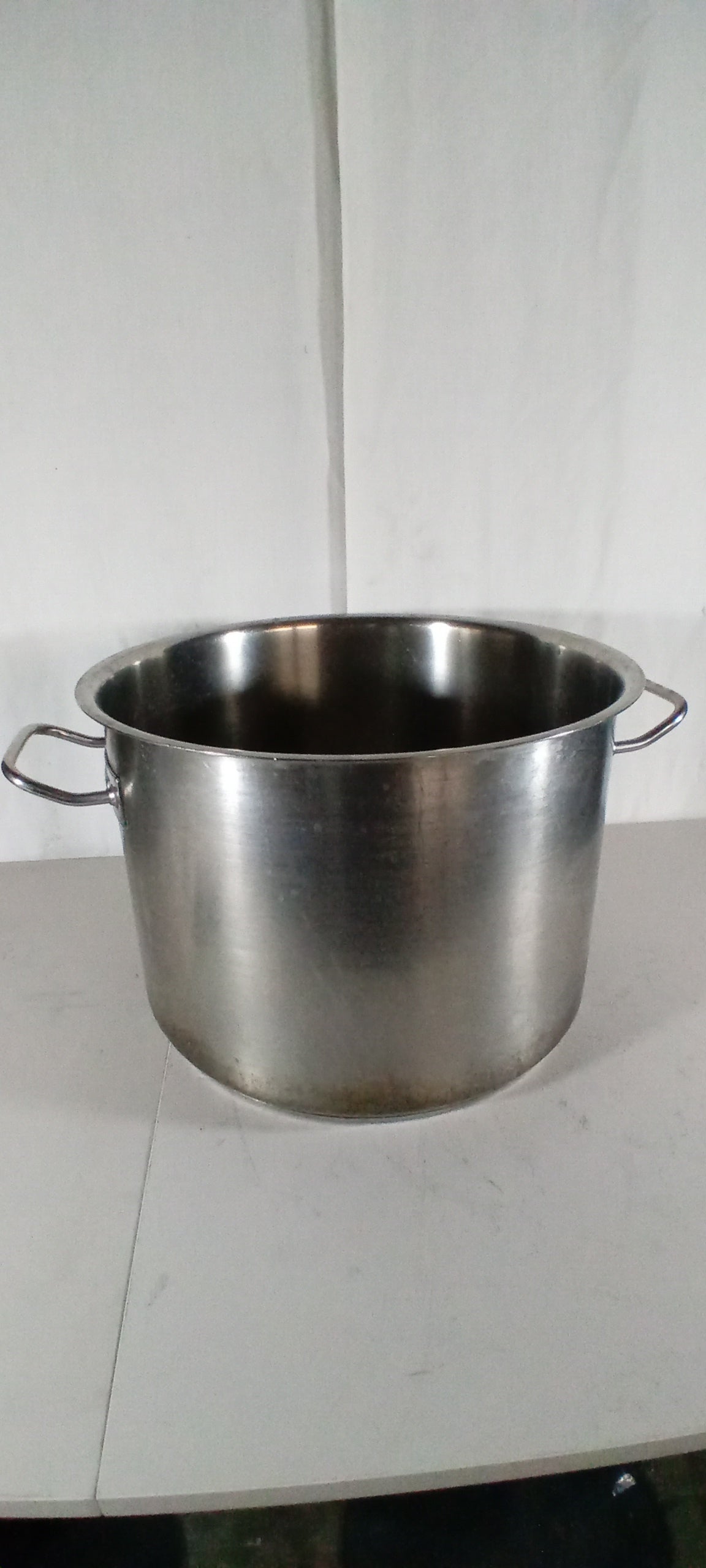 Pentola in acciaio inox per induzione con manici, Ø 42 cm, usata per la ristorazione Attrezzatura da ristorazione usata Sd Service Store