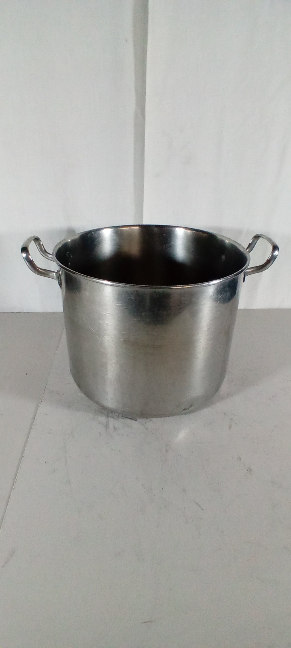 Pentola in acciaio inox, Ø 30 cm, usata per la ristorazione Attrezzatura da ristorazione usata Sd Service Store