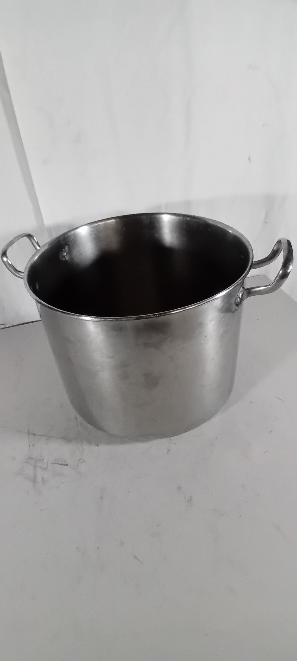 Pentola usata in acciaio diametro 30cm Attrezzatura da ristorazione usata Sd Service Store