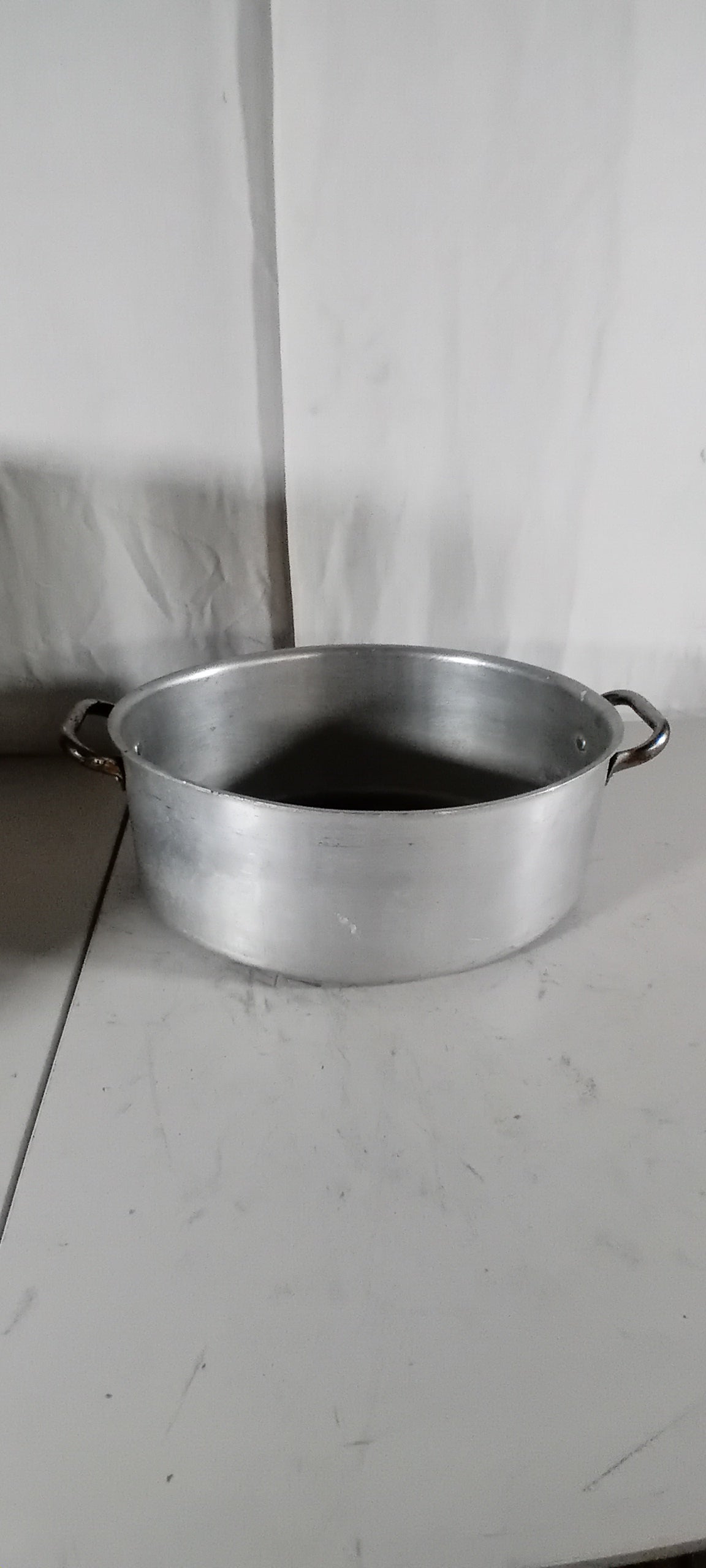 Pentola in alluminio con manici, Ø 35 cm, usata per la ristorazione Attrezzatura da ristorazione usata Sd Service Store