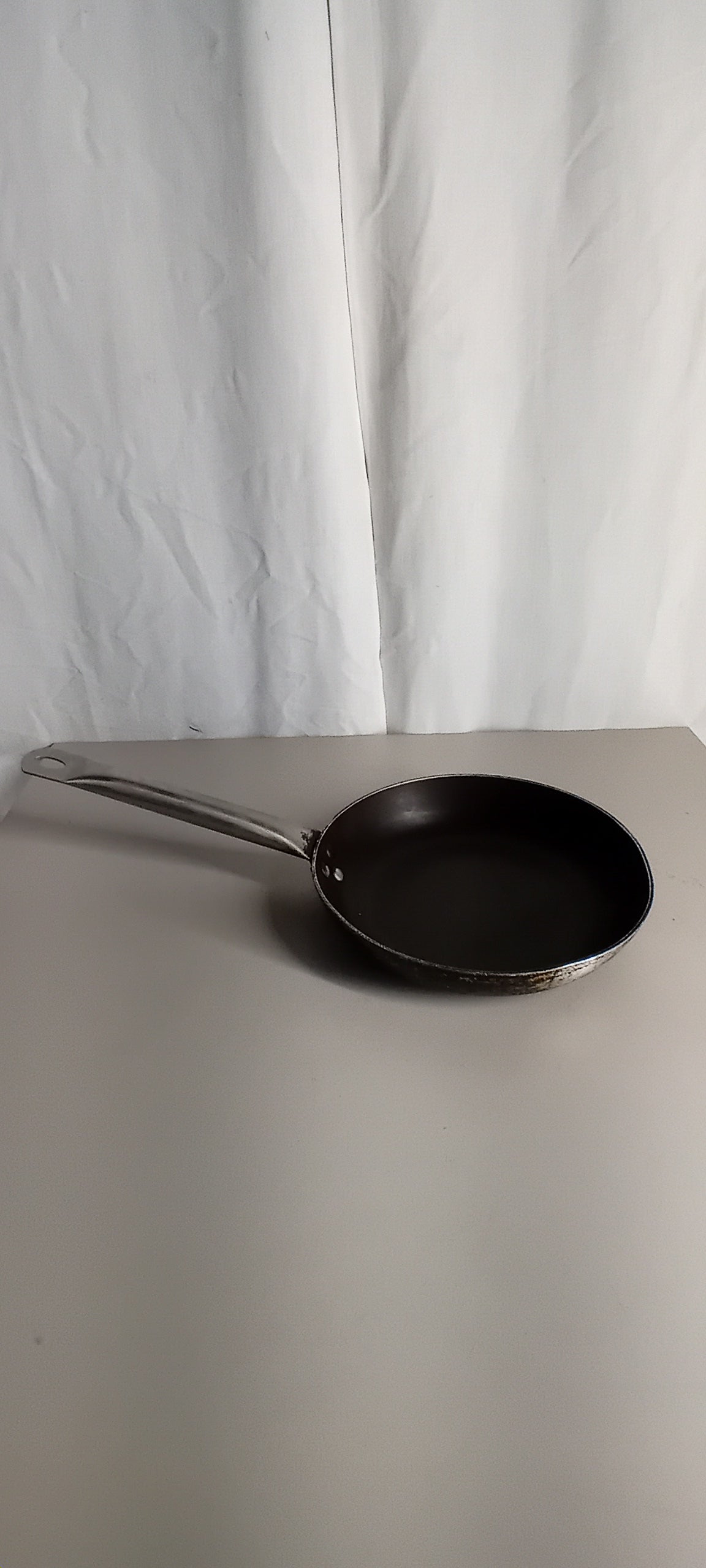 Padella in alluminio usata diametro 24cm Attrezzatura da ristorazione usata Sd Service Store