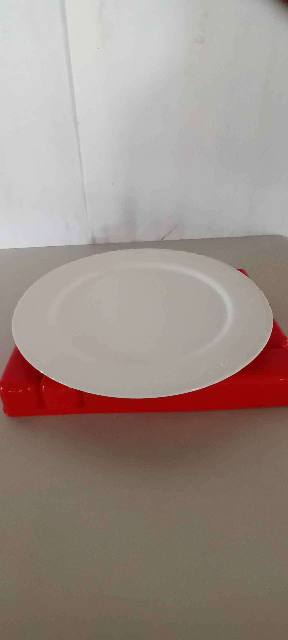 Piatto piano in ceramica, marca Ceramiche Italia; Ø 31 cm; set 4 pezzi venduti in blocco, usato per la ristorazione Attrezzatura da ristorazione usata Sd Service Store
