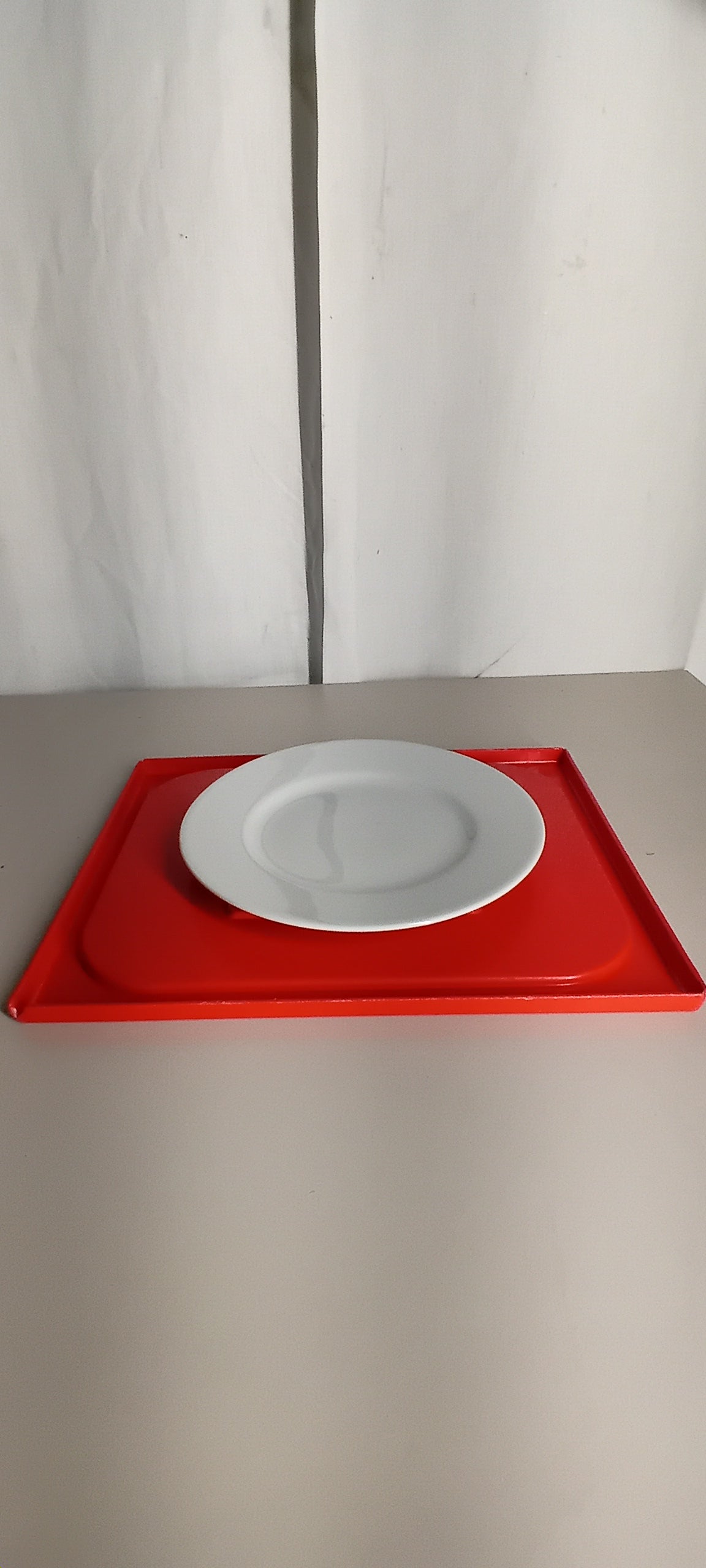 Piatto piano in porcellana, marca Saturnia; Ø 21 cm, usato per la ristorazione Attrezzatura da ristorazione usata Sd Service Store