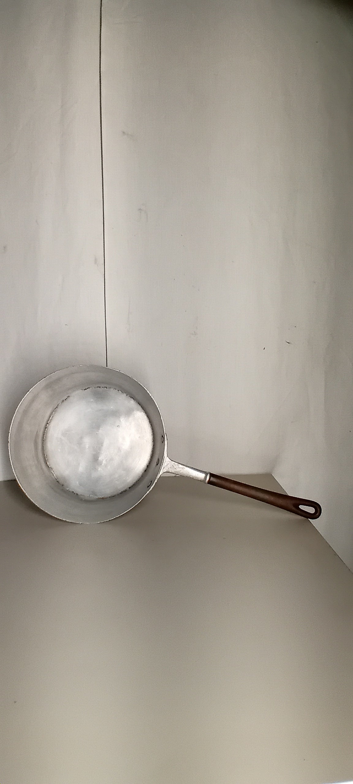 Padella usata in alluminio con manico diametro 28cm Attrezzatura da ristorazione usata Sd Service Store