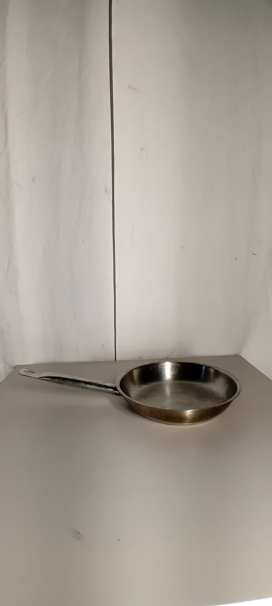 Padella in acciaio inox per induzione, Ø 26 cm, usata per la ristorazione Attrezzatura da ristorazione usata Sd Service Store