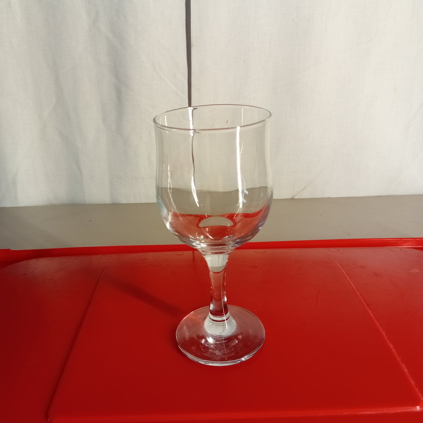 Bicchieri in vetro usati da vino, diametro 7cm, set da 8 pezzi Attrezzatura da ristorazione usata Sd Service Store
