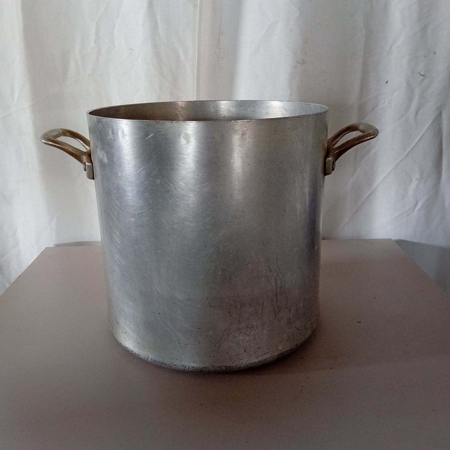 Pentola in alluminio con manici, Ø 28 cm; H 28 cm, usata per la ristorazione Attrezzatura da ristorazione usata Sd Service Store