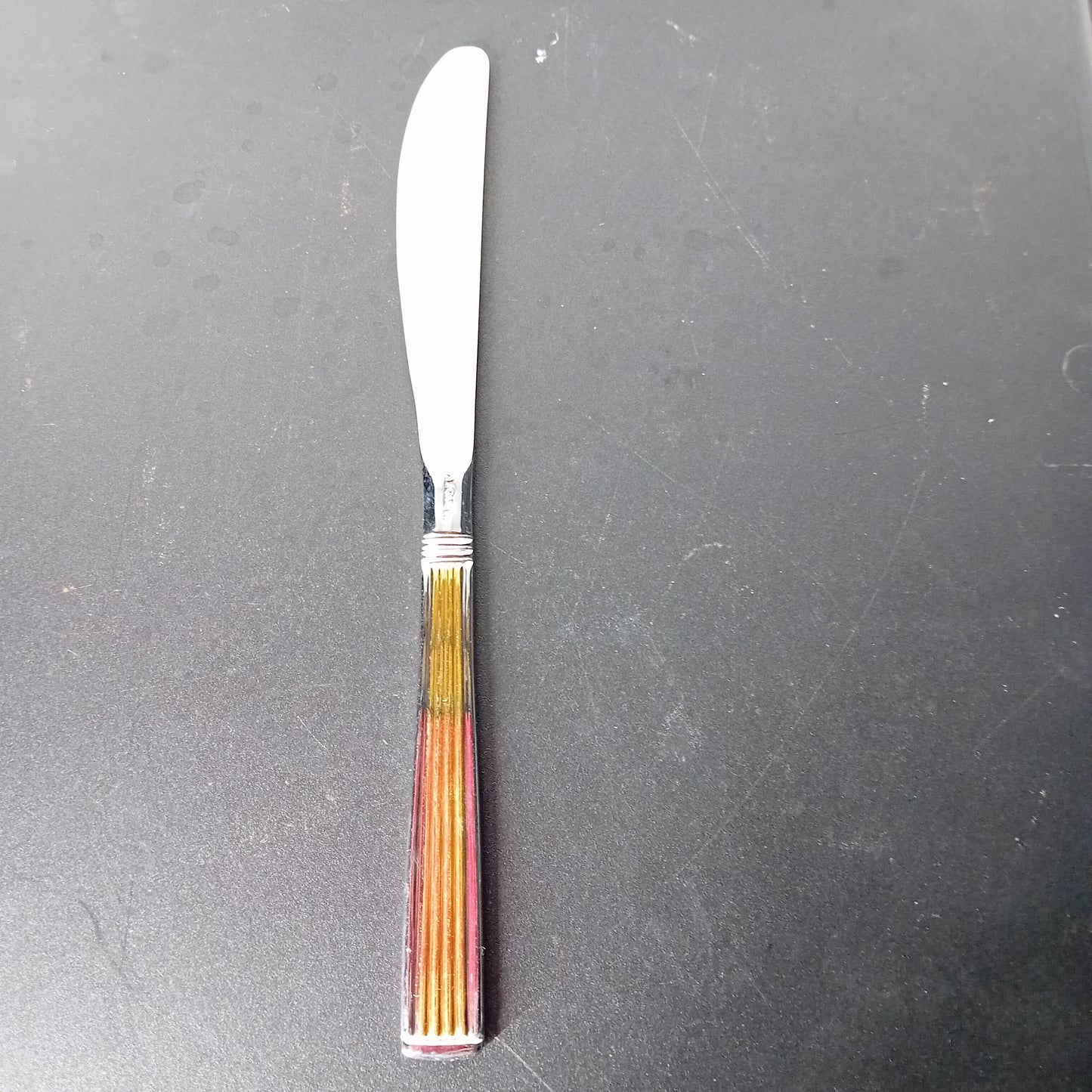 Coltelli Usati in acciaio inox con manico in bordatura dorata Attrezzatura da ristorazione usata Sd Service Store