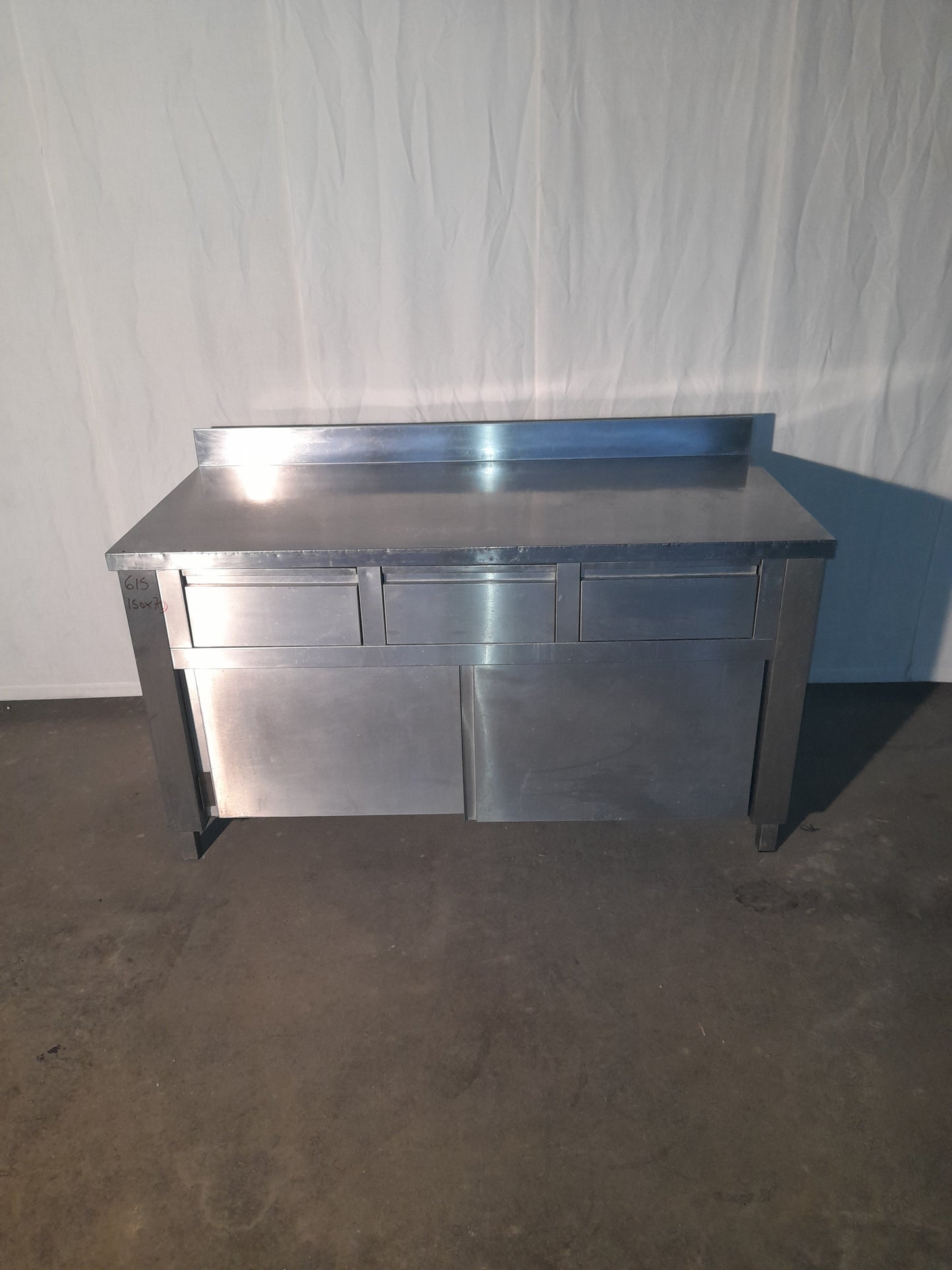 Banco usato in acciaio aisi 304 con 2 sportelli e 3 cassetti misure L 150 P 70 Alto 85 Attrezzatura da ristorazione usata Sd Service Store