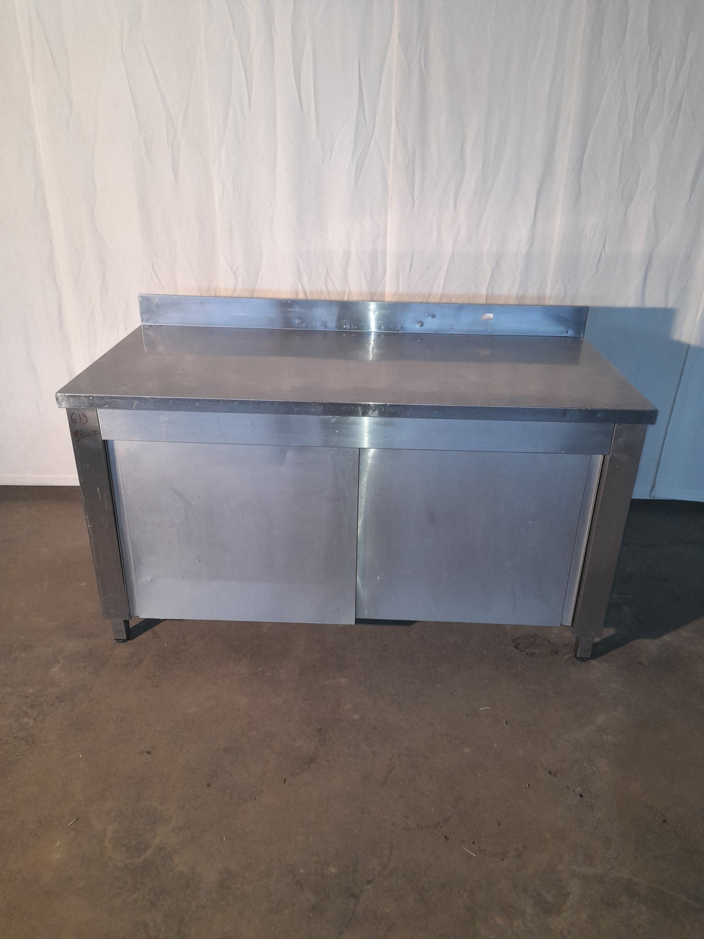 Banco usato in acciaio aisi 304 con 2 sportelli misure L 150 P 70 Alto 85 Attrezzatura da ristorazione usata Sd Service Store