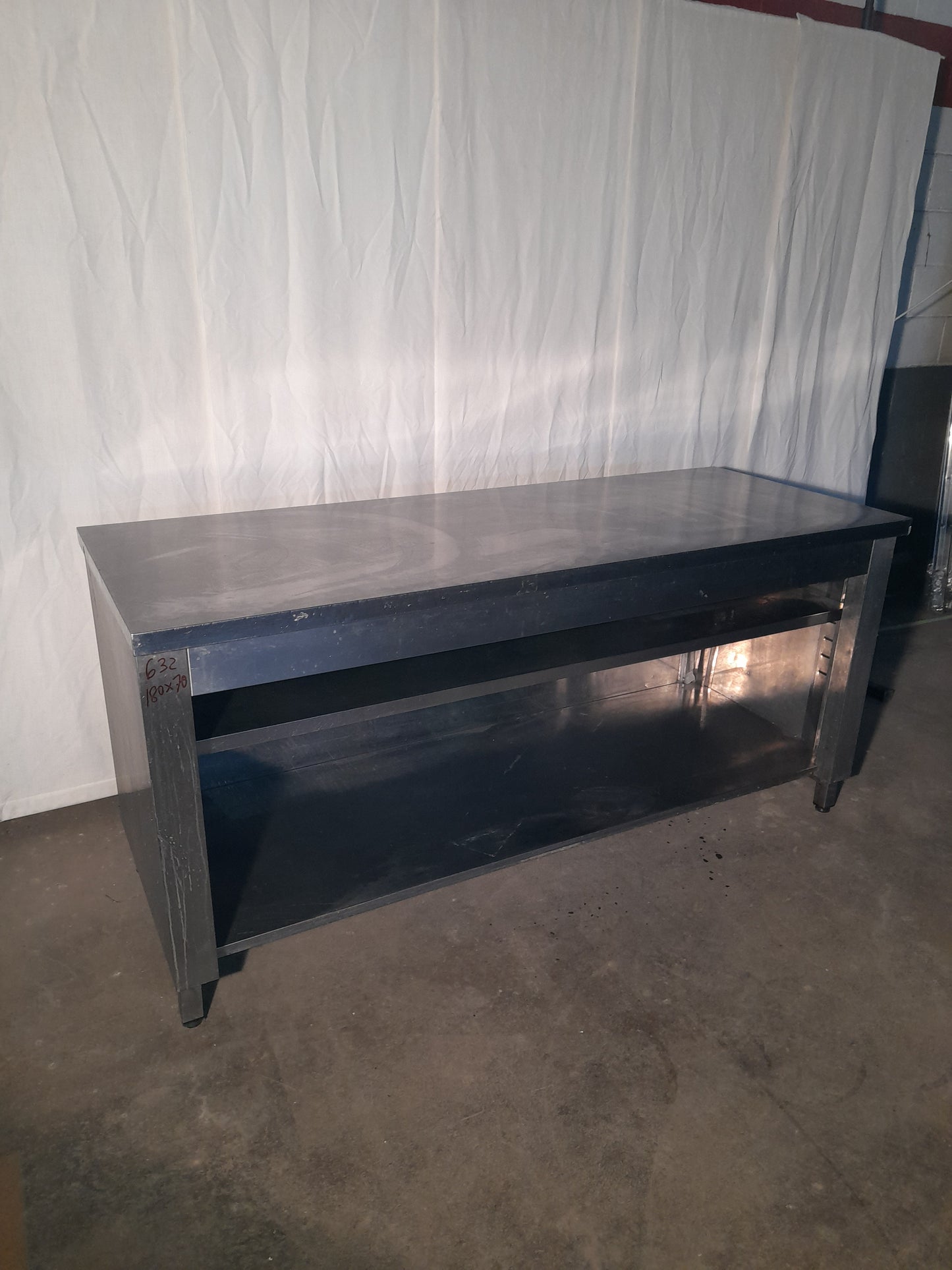Banco usato in acciaio inox aisi 304 con mensola interna misure L 180 P 70 Alto 85 Attrezzatura da ristorazione usata Sd Service Store