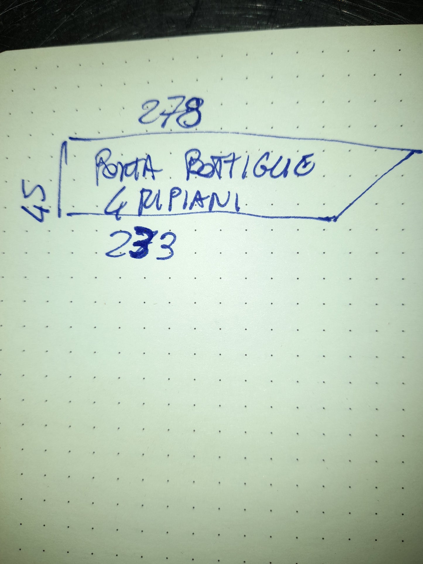 Retro banco porta bottiglie usato a 4 ripiani ( si possono mettere strisce lead per illuminazione) Alto 126 (misure del piano nelle foto) Attrezzatura da ristorazione usata Sd Service Store