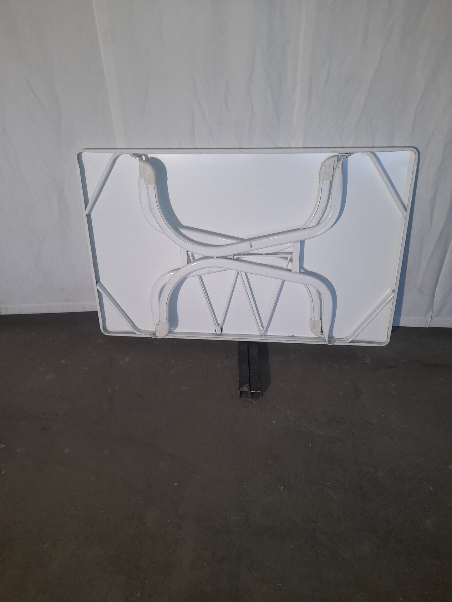 8 Tavoli in ferro ripieghevoli usati per ristorante / bar (verniciati a polvere e vanno bene anche per uso esterno) misure P 118 L 76 Alto standard Ristorazione Sd Service Store