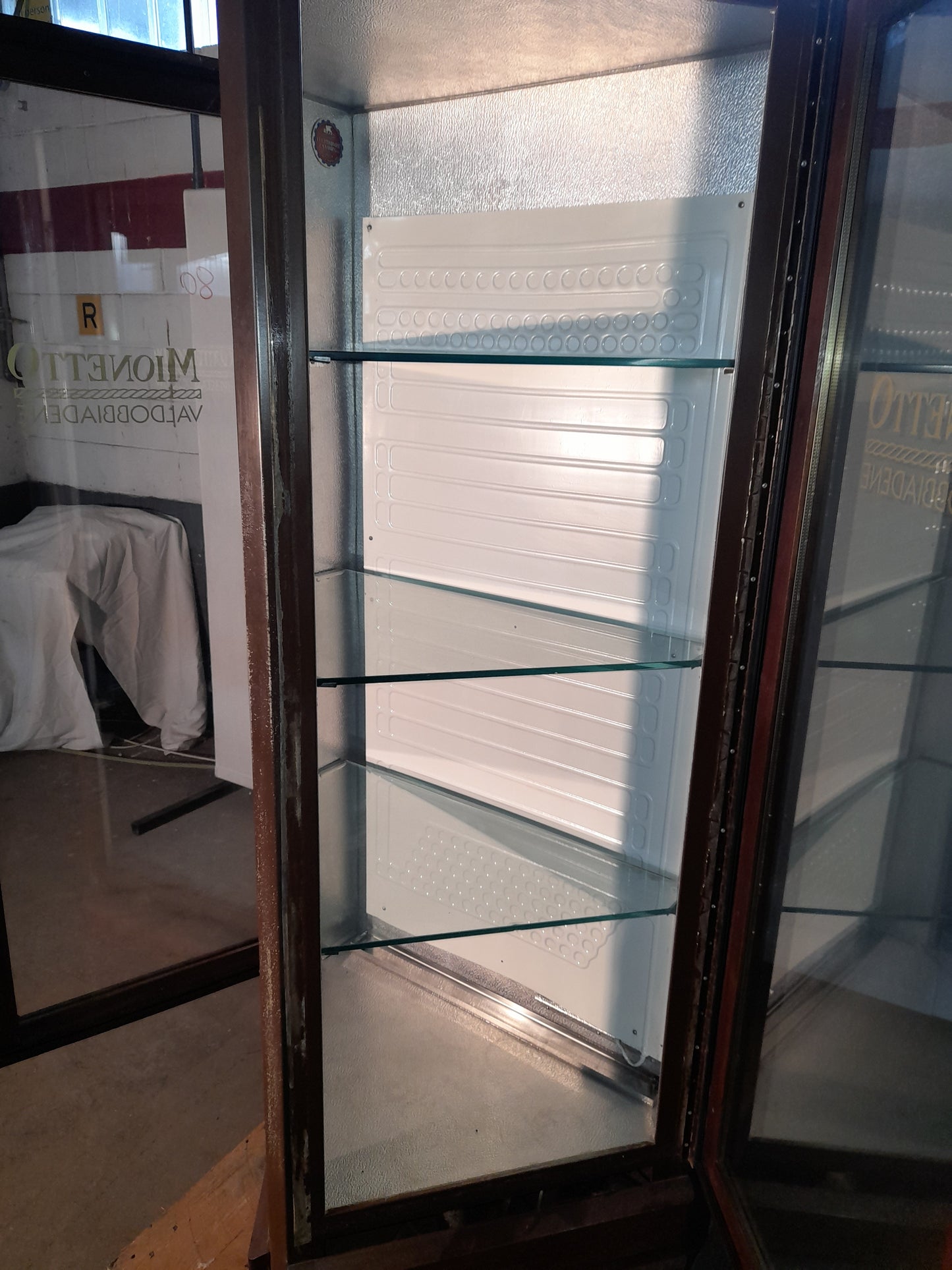 Frigorifero vetrina vini in legno usata misure L 82 P 70 Alto 190 Attrezzatura da ristorazione usata Sd Service Store