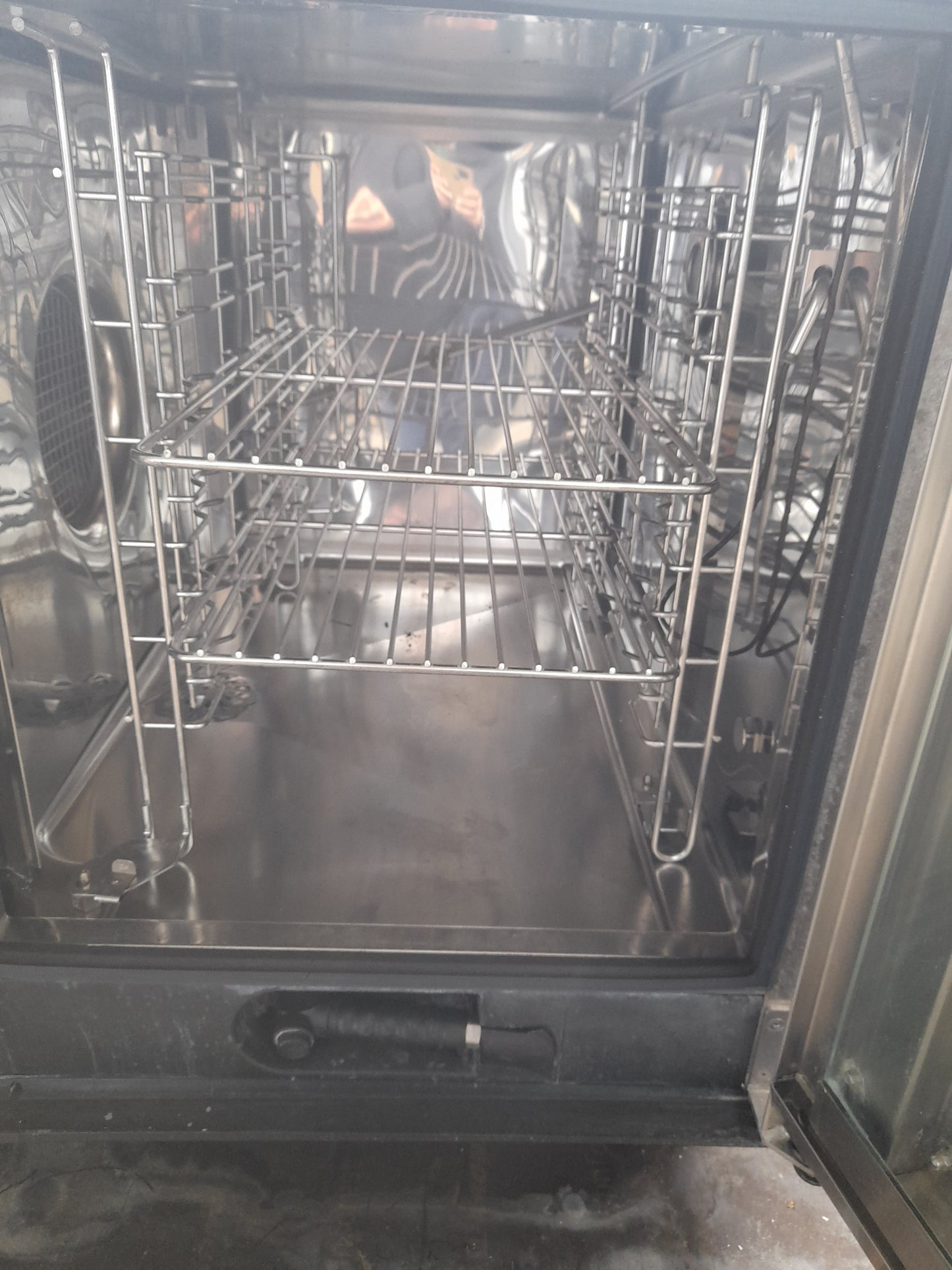 Forno usato Marca Zanussi 6 teglie 530x320 Elettrico ( convenzione e vapore ) in acciaio aisi 304 misure L 77 P 90 Alto 89 Attrezzatura da ristorazione usata Sd Service Store