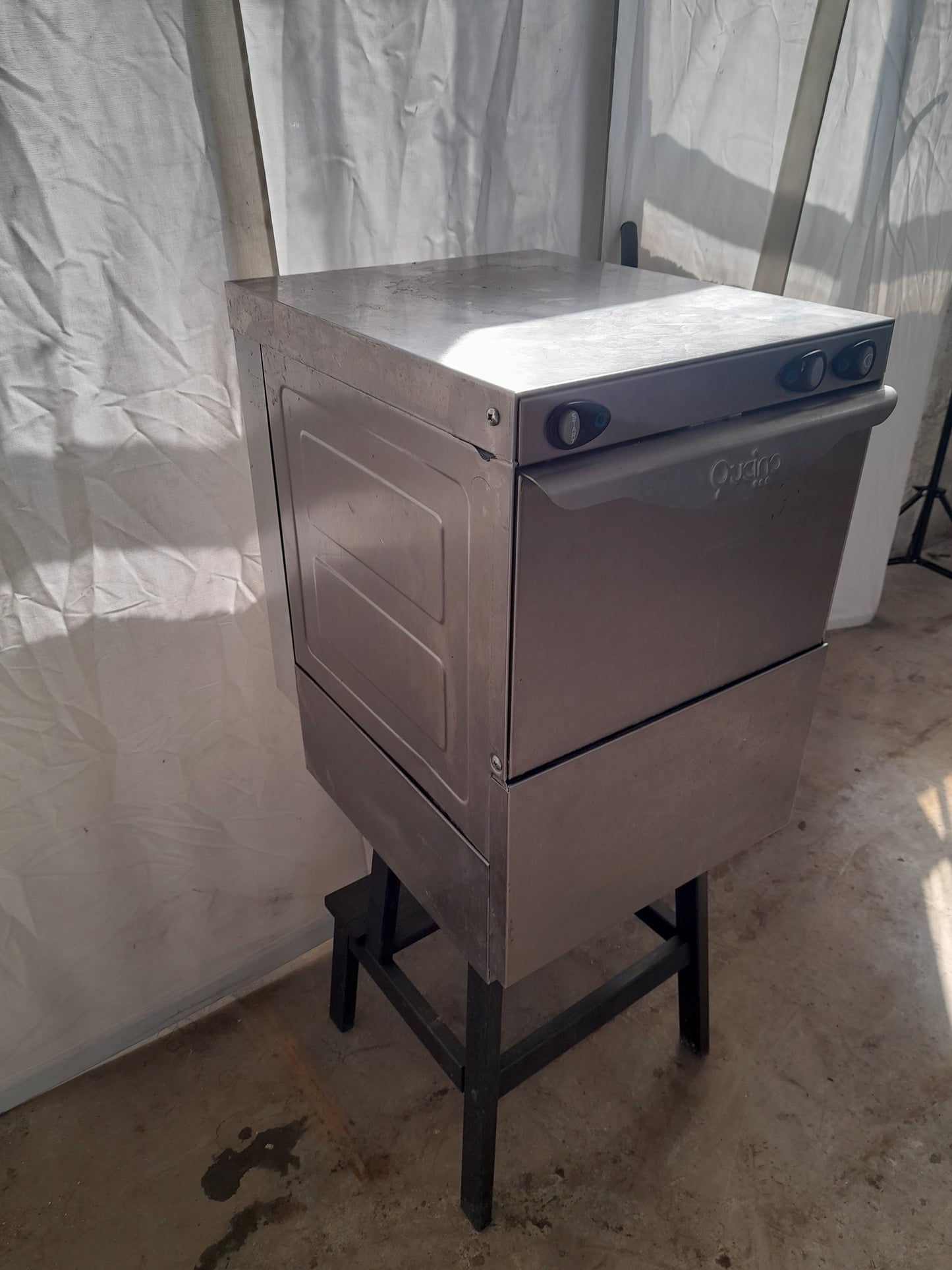Lavatazzine usata (cesto da 34.5 massimo misura calice 18 cm ) Misure L 40 P50 Alta 58 Attrezzatura da ristorazione usata Sd Service Store