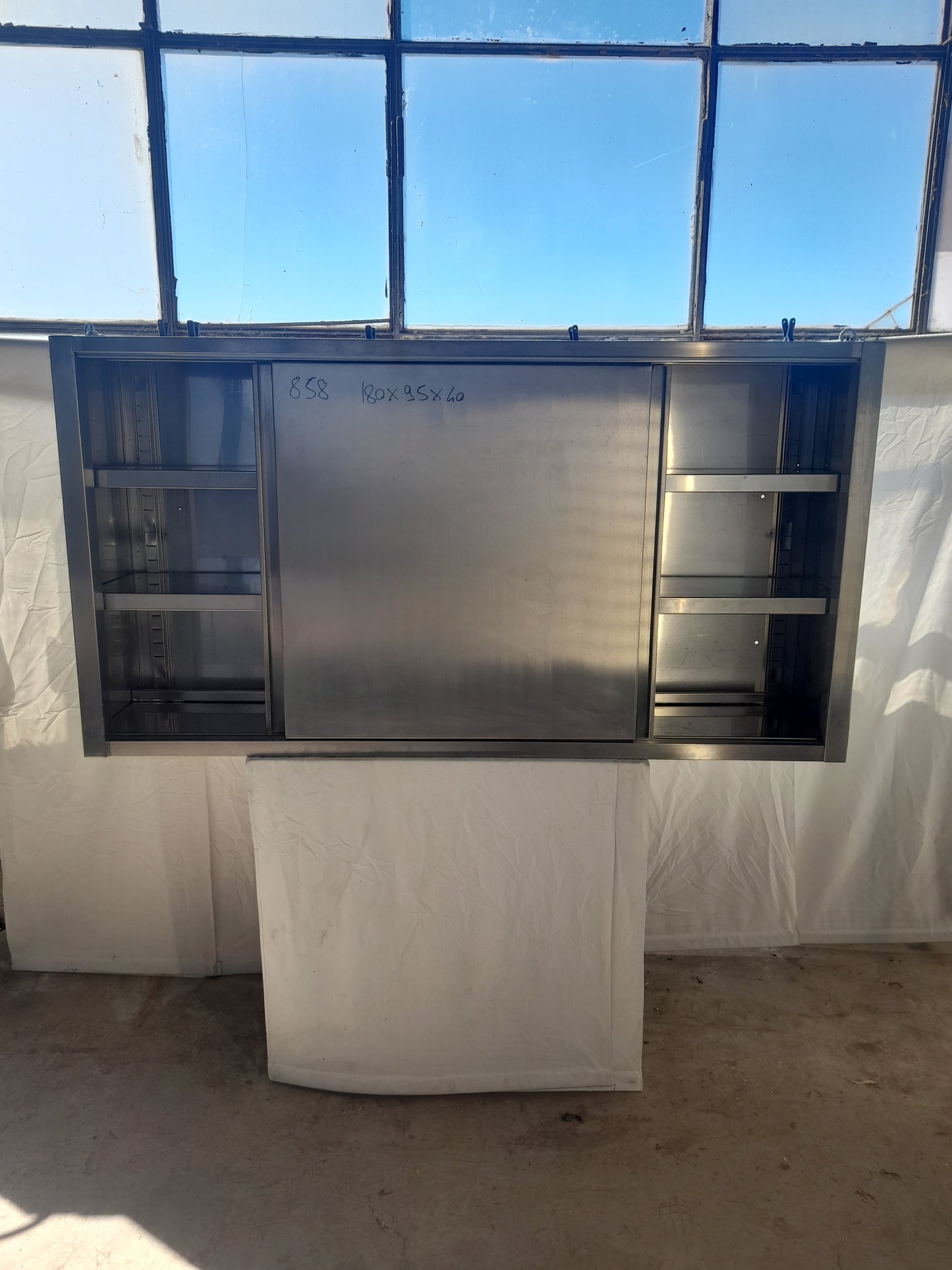 Pensile a muro usato in acciaio aisi 304 con porte scorrevoli misure L 180 P 40 Alto 95 (MOLTO GRANDE) Attrezzatura da ristorazione usata Sd Service Store