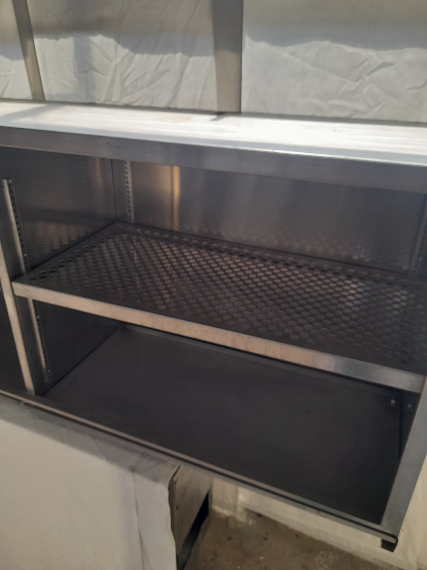 Pensile a muro usato (scolapiatti) in acciaio aisi 304 misure L 160 P 40 Alto 60 Attrezzatura da ristorazione usata Sd Service Store