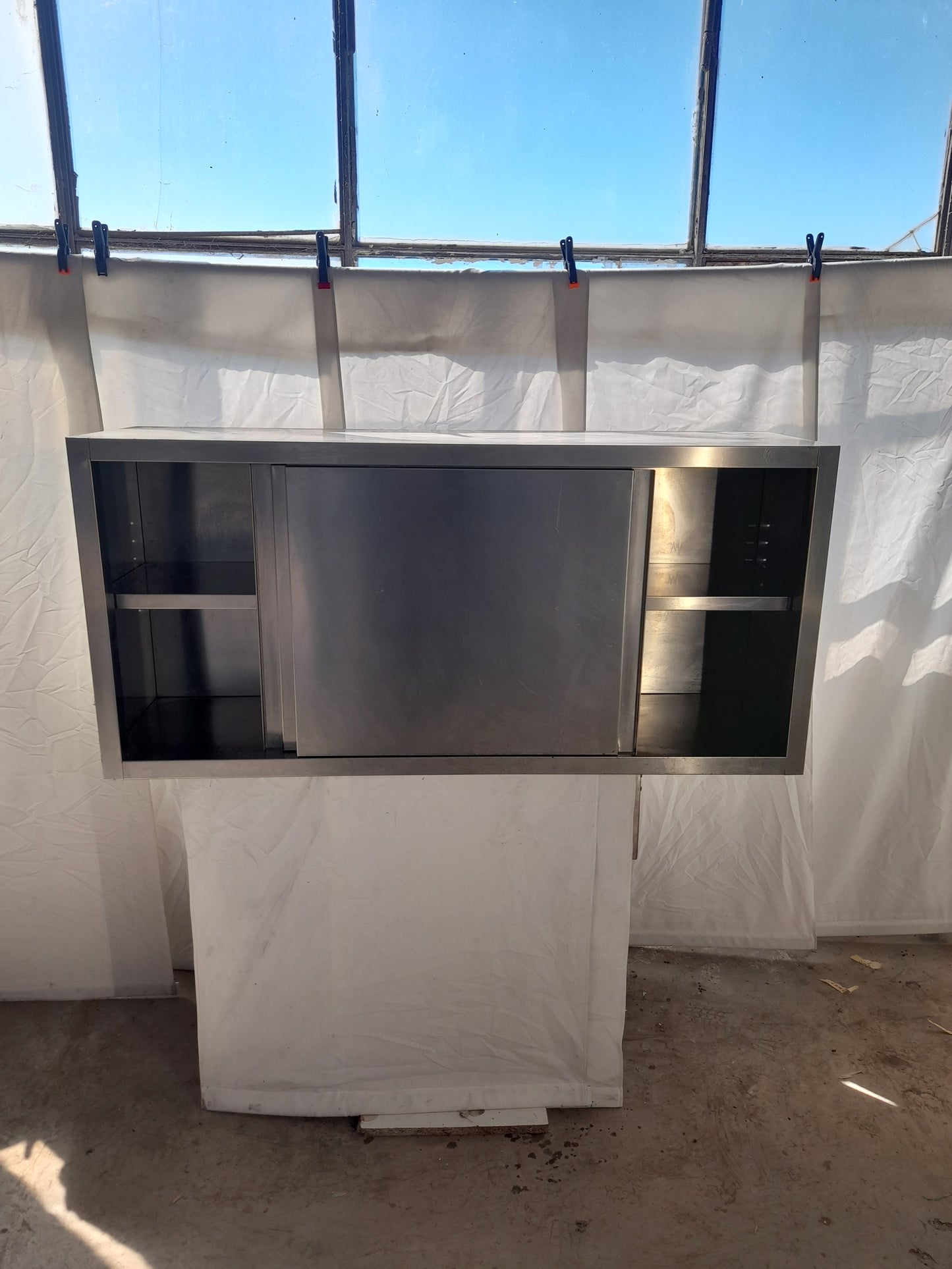 Pensile a muro usato in acciaio aisi 304 misure L 140 P 40 Alto 66 Attrezzatura da ristorazione usata Sd Service Store