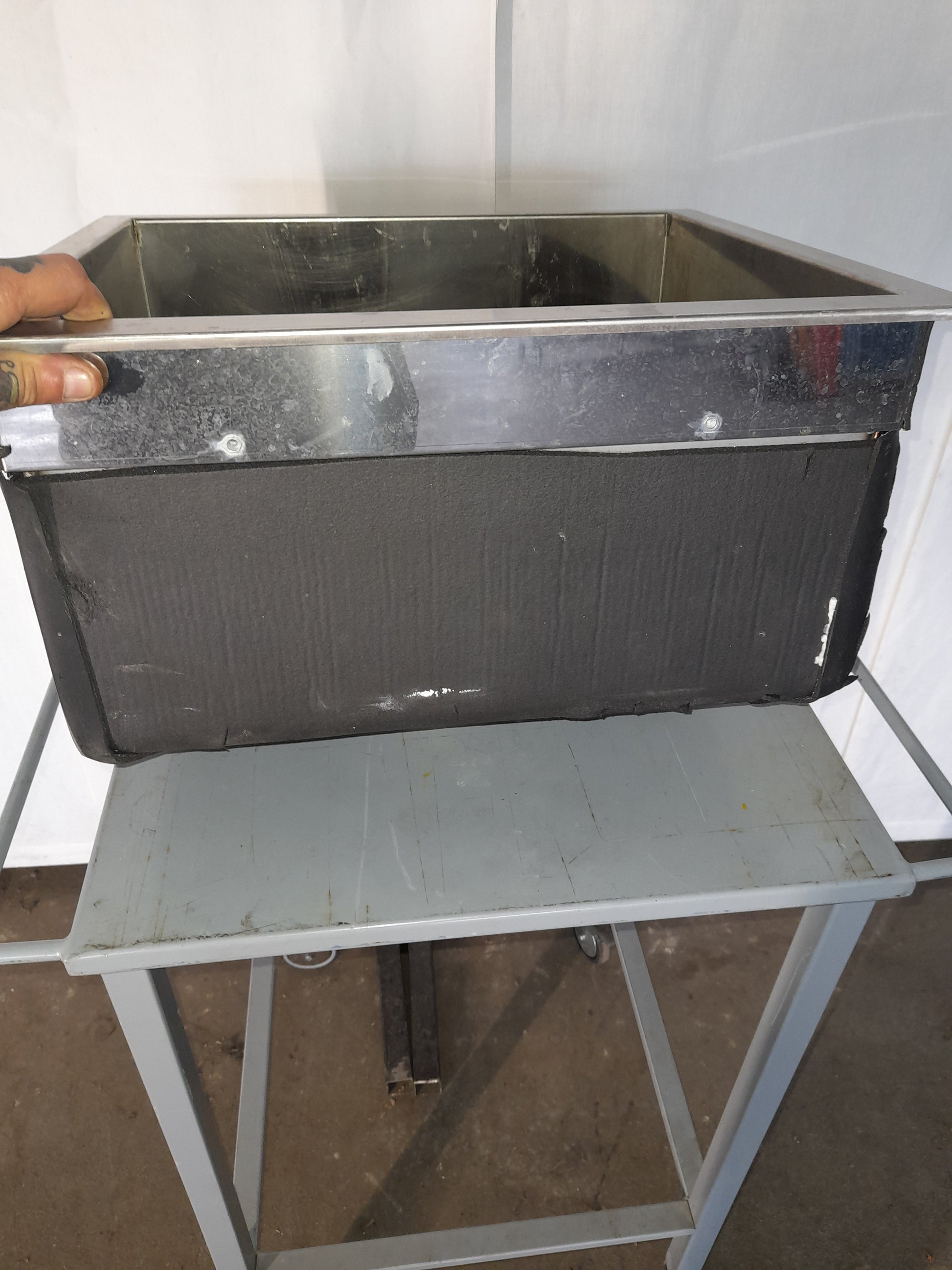 Vasca lavandino da incasso usata in acciaio aisi 304 misure L 46 P 40 Attrezzatura da ristorazione usata Sd Service Store