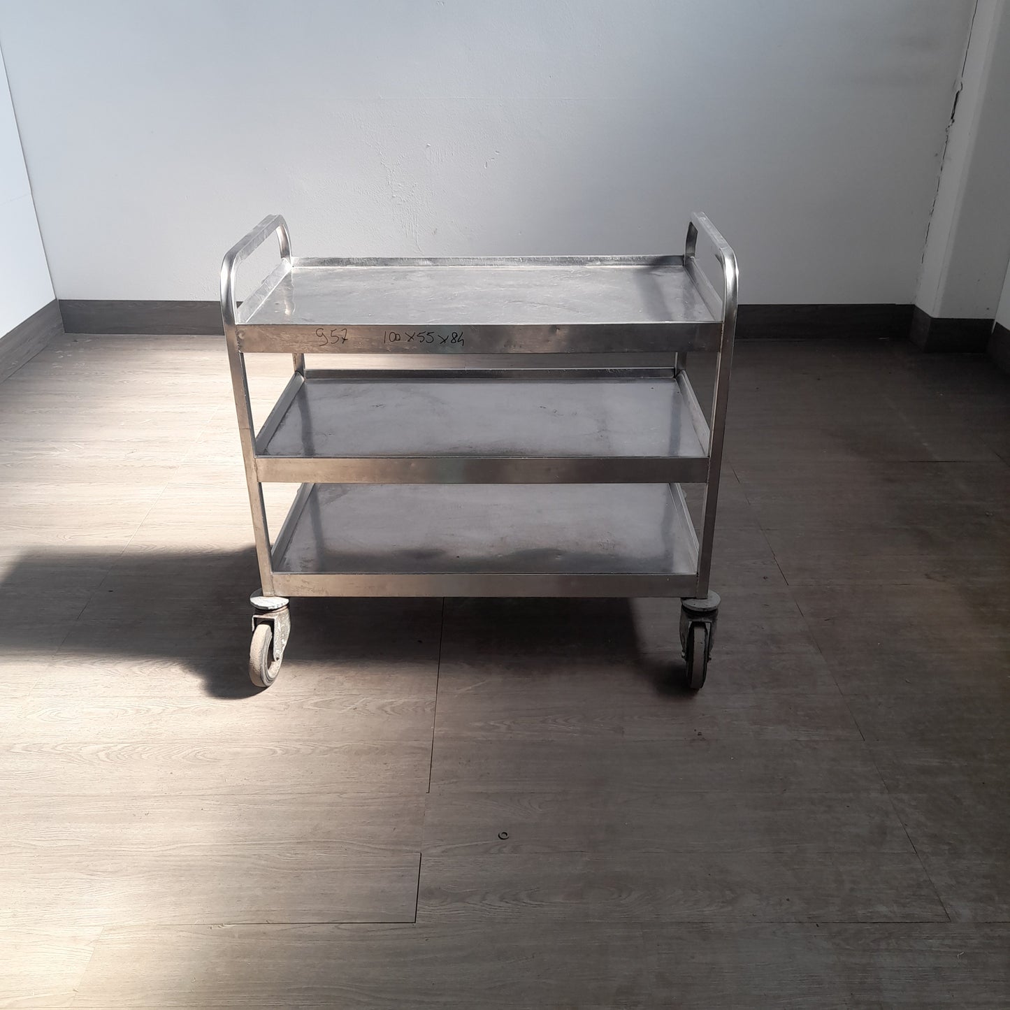 Carrello per il servizio usato in acciaio inox aisi 304 misure L120 P 55 Alto 84 Attrezzatura da ristorazione usata Sd Service Store