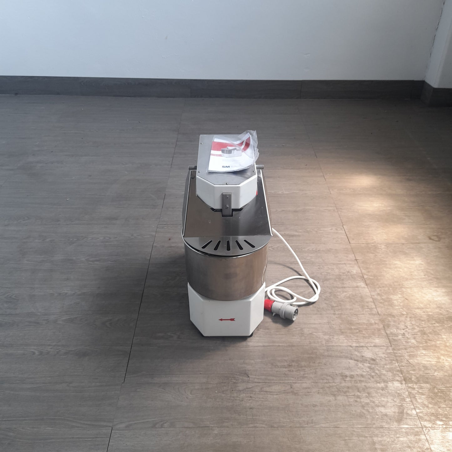 Impastatrice usata a spirale 8 kg (10 LT) 2 velocità pari al nuovo Attrezzatura da ristorazione usata Sd Service Store