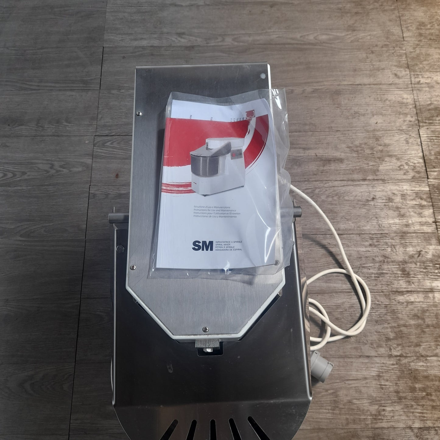 Impastatrice usata a spirale 8 kg (10 LT) 2 velocità pari al nuovo Attrezzatura da ristorazione usata Sd Service Store
