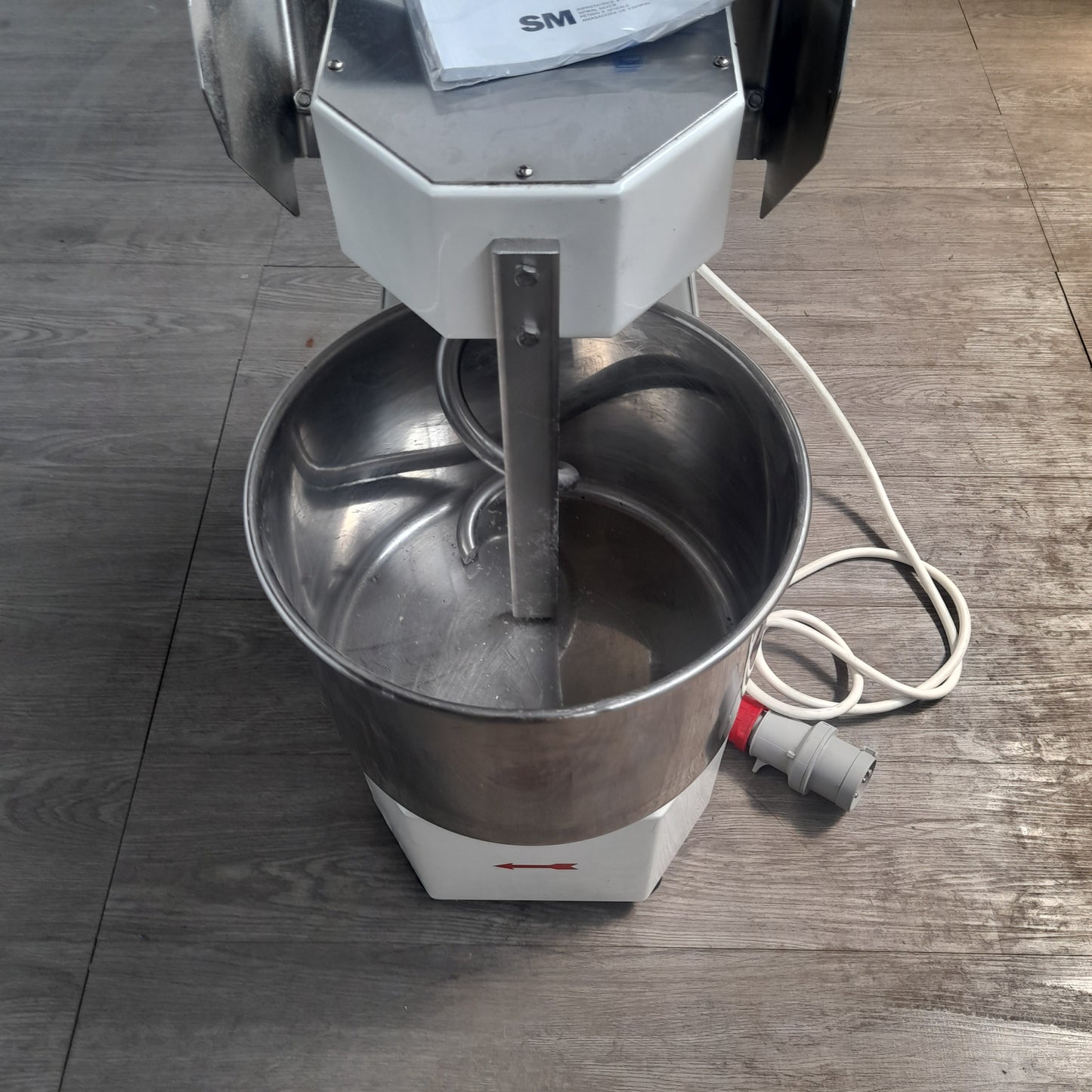 Impastatrice usata a spirale 8 kg (10 LT) 2 velocità pari al nuovo Attrezzatura da ristorazione usata Sd Service Store