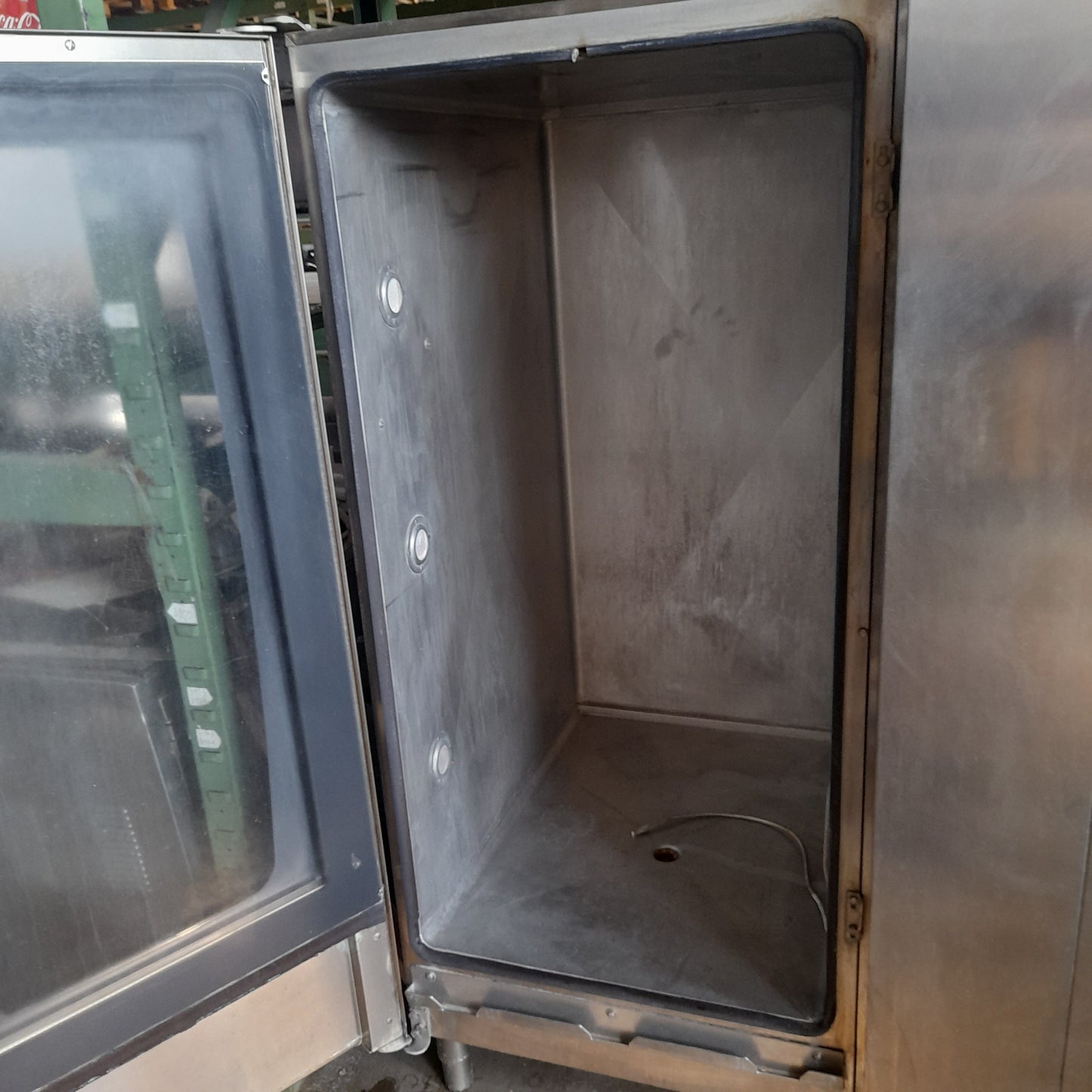 Forno per ristorante a gas (marca SOGECO) CARRELLO ESTRAIBILE. (da sostituire sonda al cuore) Attrezzatura da ristorazione usata Sd Service Store