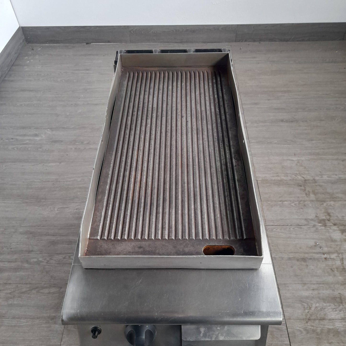 Piastra rigata Gas MARCA Mareno (Misure L 40 P 90 alta 85) Attrezzatura da ristorazione usata Sd Service Store