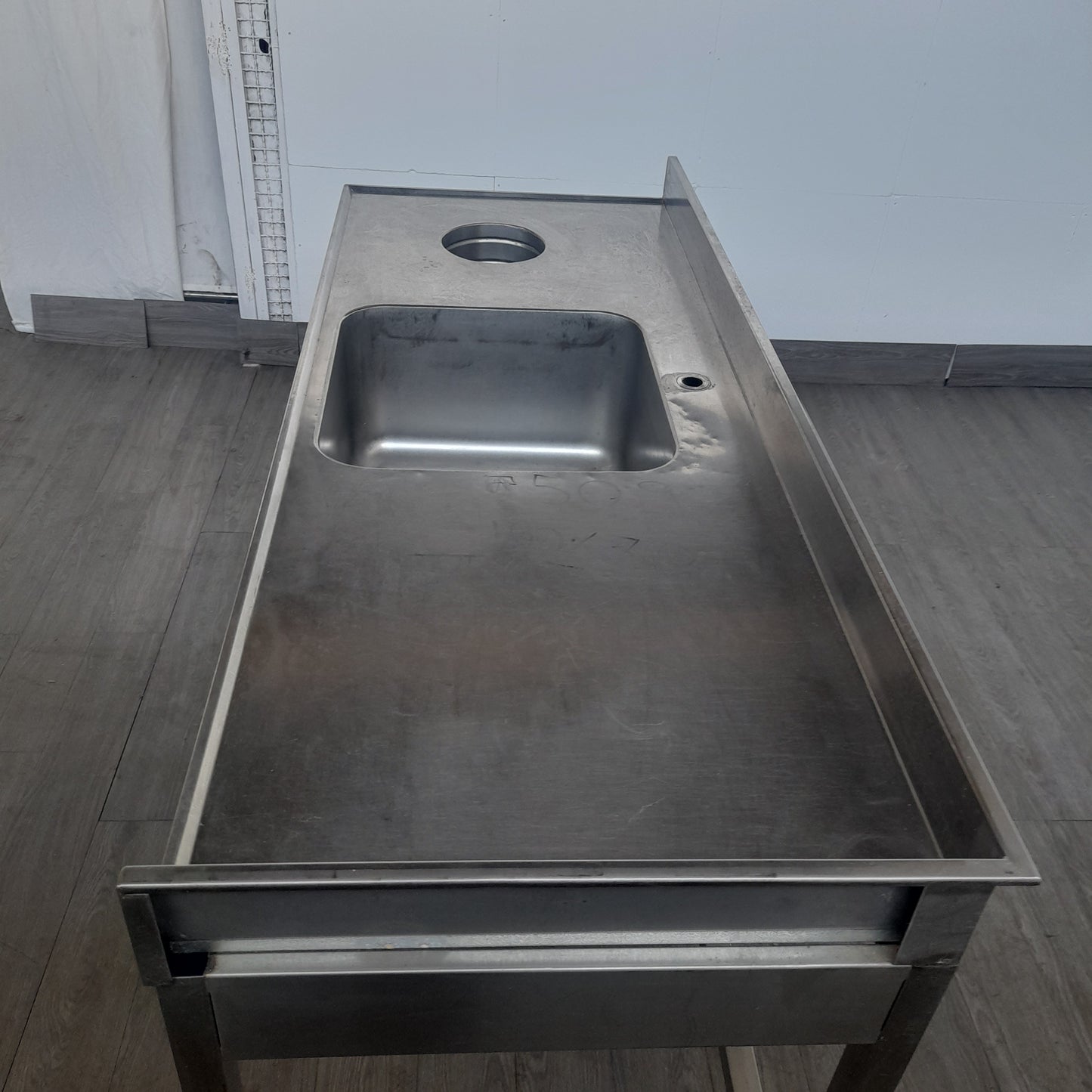 Lavandino usato 1 vasca ,spazio lavasttoviglie e foro sbarazzo ( vasca 50x50x30) misure L 180 P 70 Alto 85 Attrezzatura da ristorazione usata Sd Service Store
