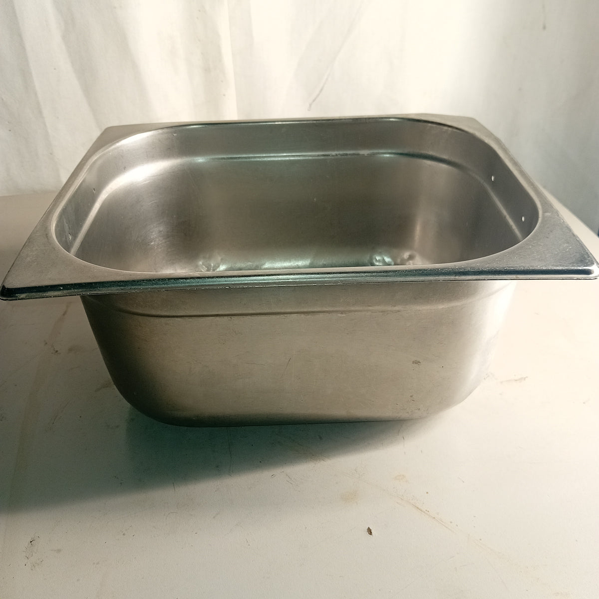 Contenitore Gastronorm GN 1/2, 32 × 26 cm, H 14 cm — usato Attrezzatura da ristorazione usata Sd Service Store