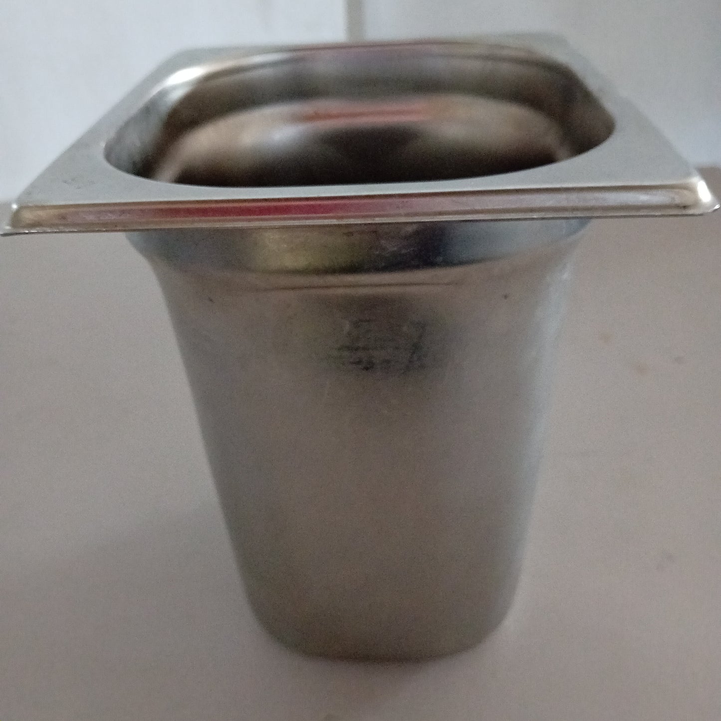 Contenitore gastronorm 1/6 usato 16x18 cm altezza 20cm Attrezzatura da ristorazione usata Sd Service Store