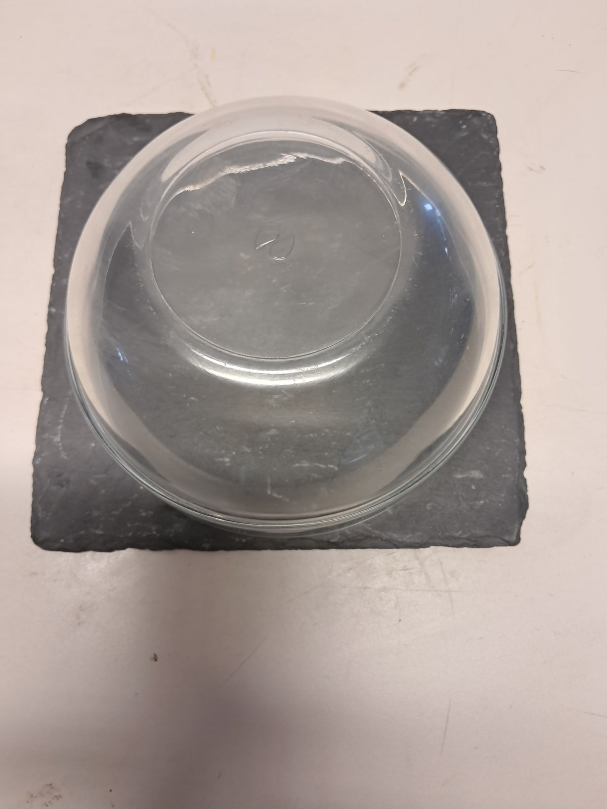 Ciotola insalatiera in vetro temperato diametro 16 cm, altezza 6 cm, usata per la ristorazione Attrezzatura da ristorazione usata Sd Service Store