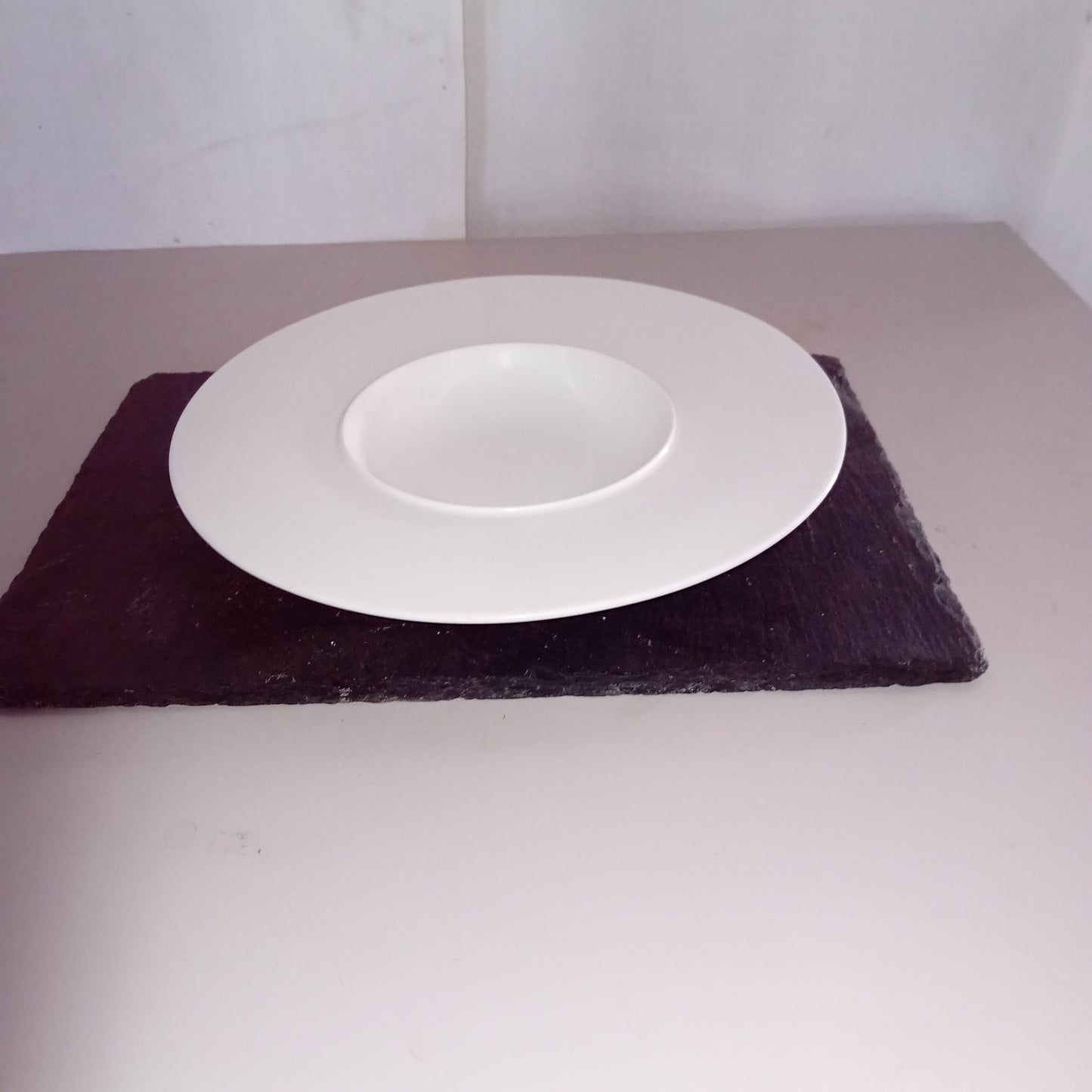 Piatti fondi in ceramica, Ø 28 cm, usati per la ristorazione Attrezzatura da ristorazione usata Sd Service Store
