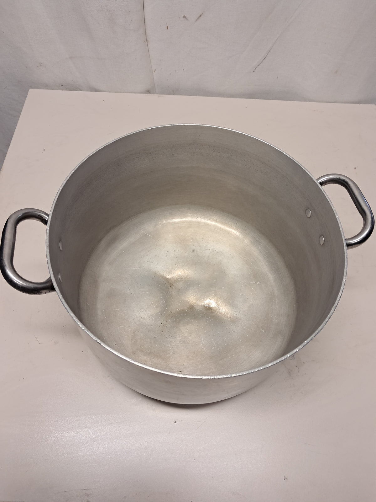 Casseruola in alluminio marca Agnelli, diametro 33cm, altezza 16cm, usata per la ristorazione Attrezzatura da ristorazione usata Sd Service Store