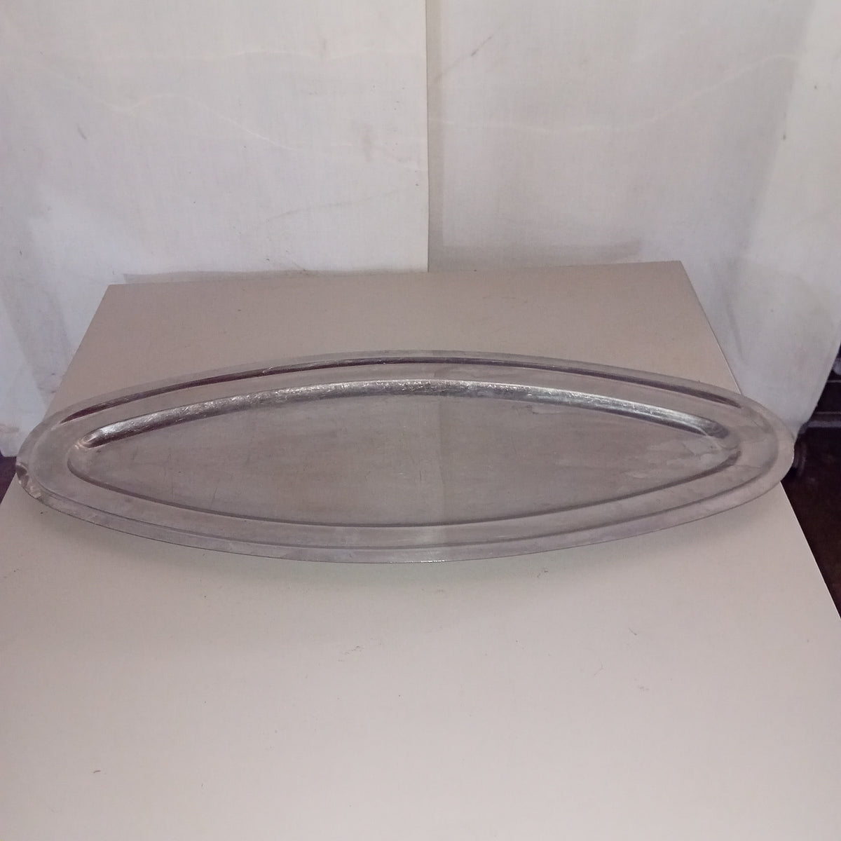 Vassoio professionale in alluminio, misura dichiarata 70 cm — usato Attrezzatura da ristorazione usata Sd Service Store