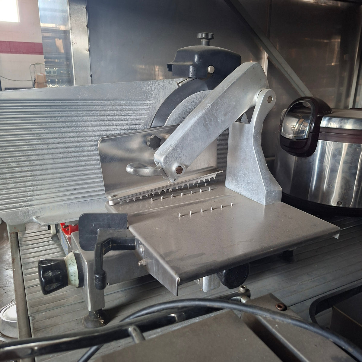 Affettatrice Dritta  per ristorante (lama 32.5)  (380 V)