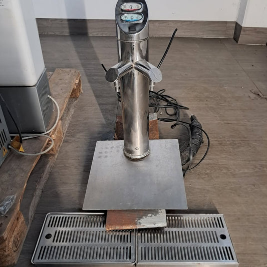 Spillatore acqua refrigerato con erogatori e depuratore,usato per ristorazione Attrezzatura da ristorazione usata Sd Service Store