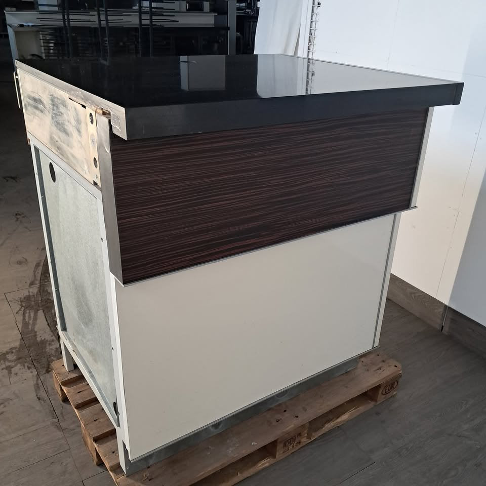 Banco per macchina caffe' L 103 P 86 H 113, usato per ristorazione Attrezzatura da ristorazione usata Sd Service Store